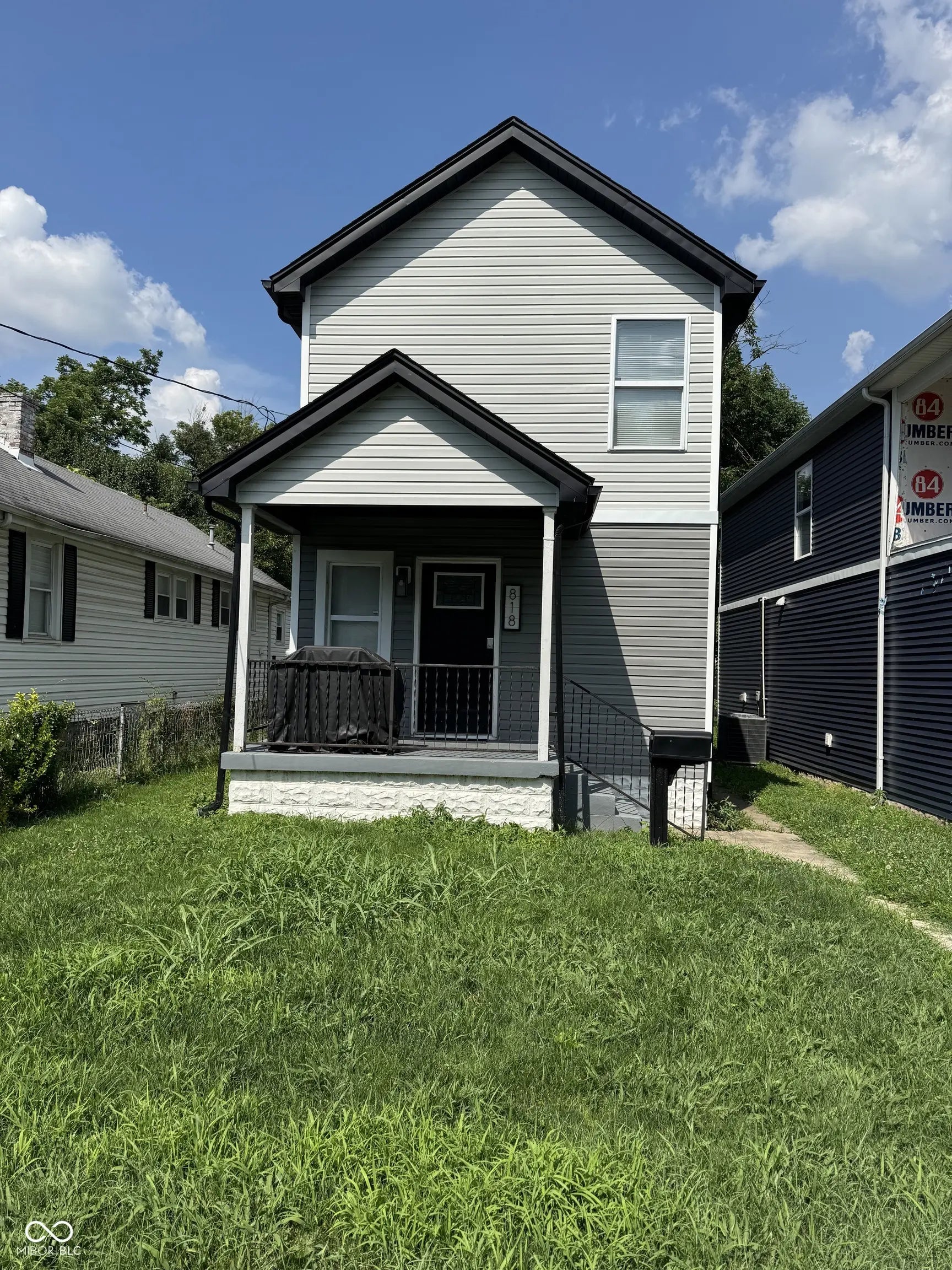 Photo of 818 Fulton Street Jeffersonville, IN 47130