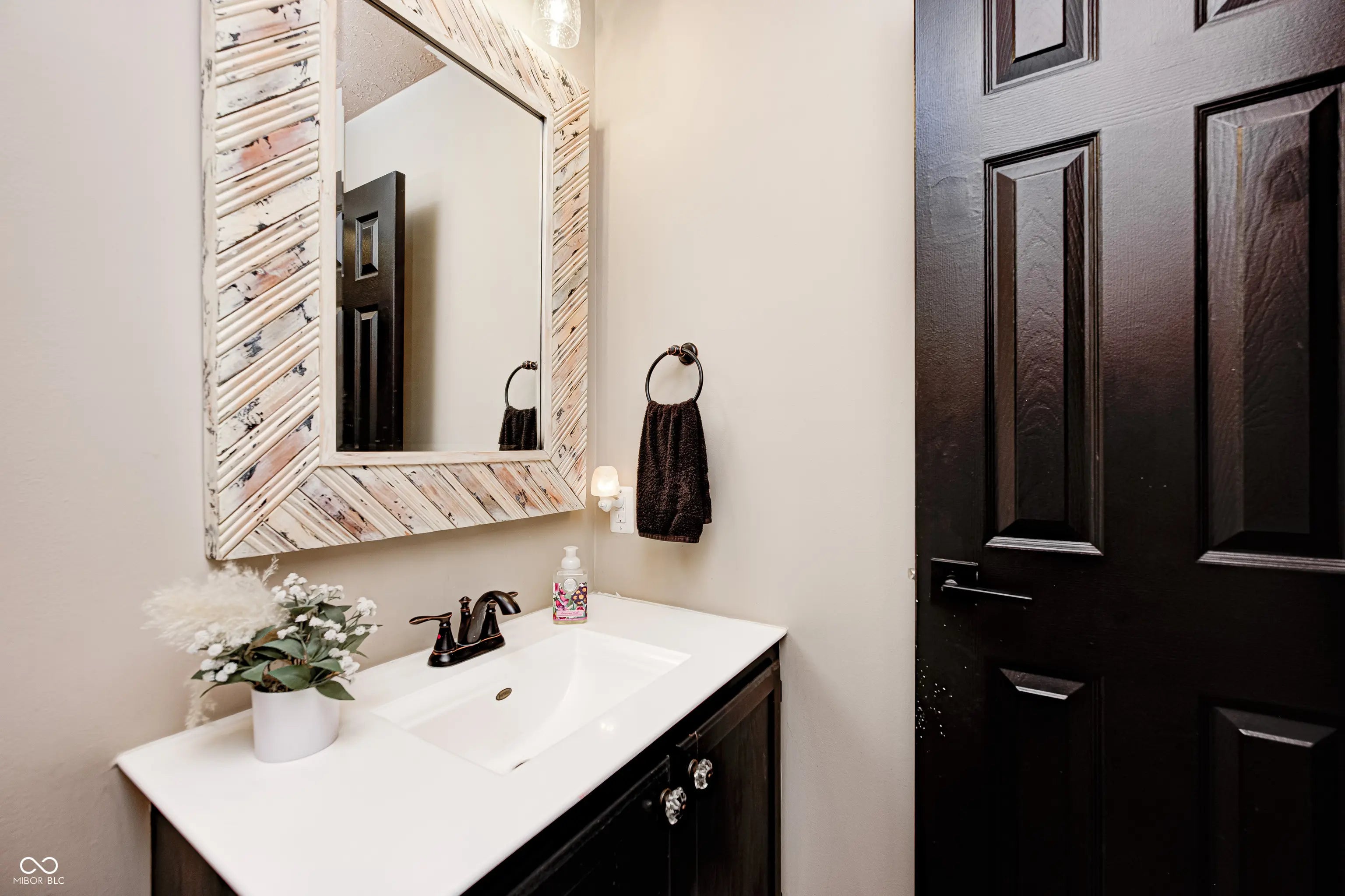 7172 Eagle Cove Drive N MLS 22071047 Eagle Cove photo 14