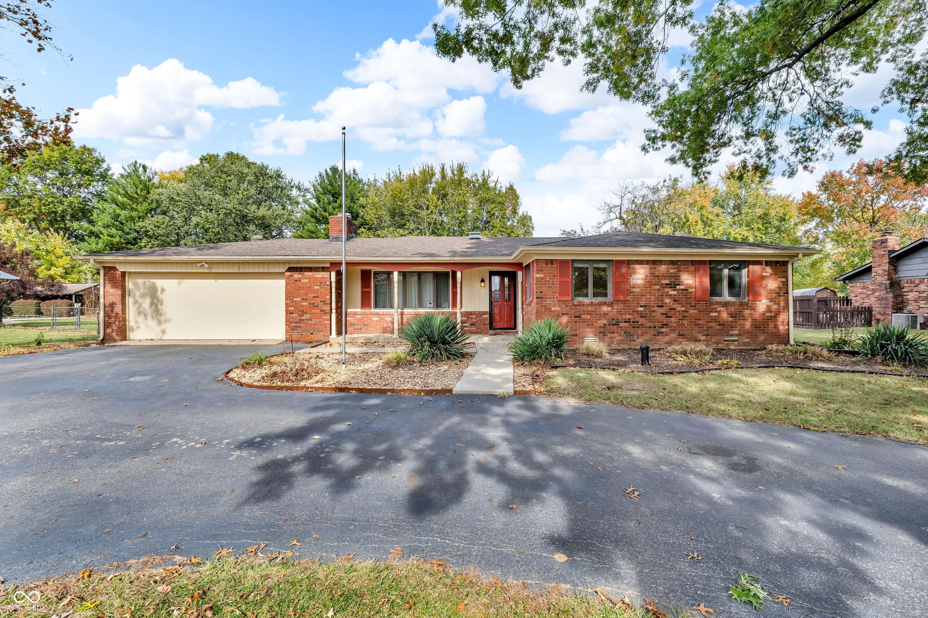 Photo of 7694 Poplar Road Brownsburg, IN 46112