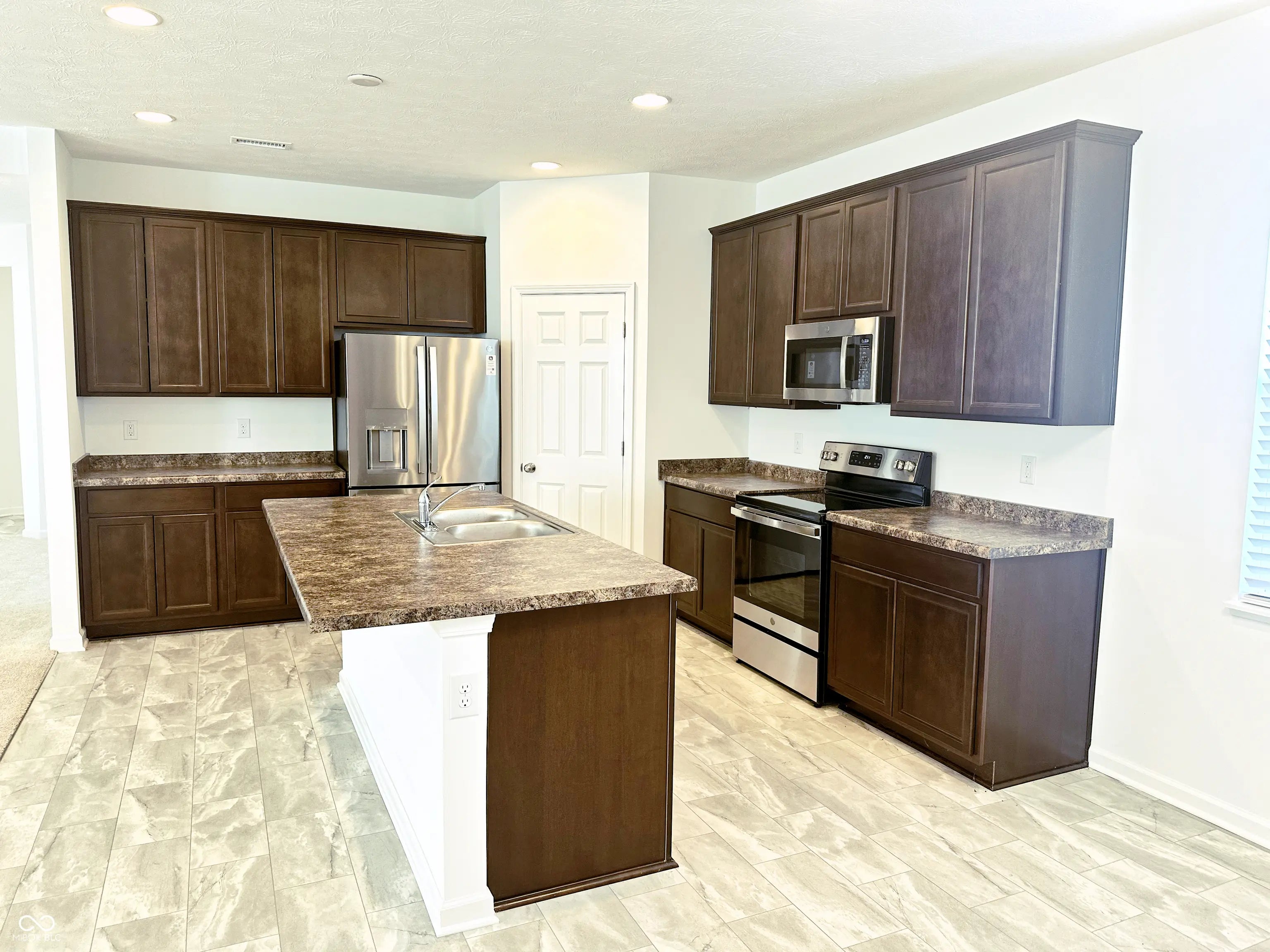 5115 Triple Crown Way MLS 22071138 Belmont photo 13