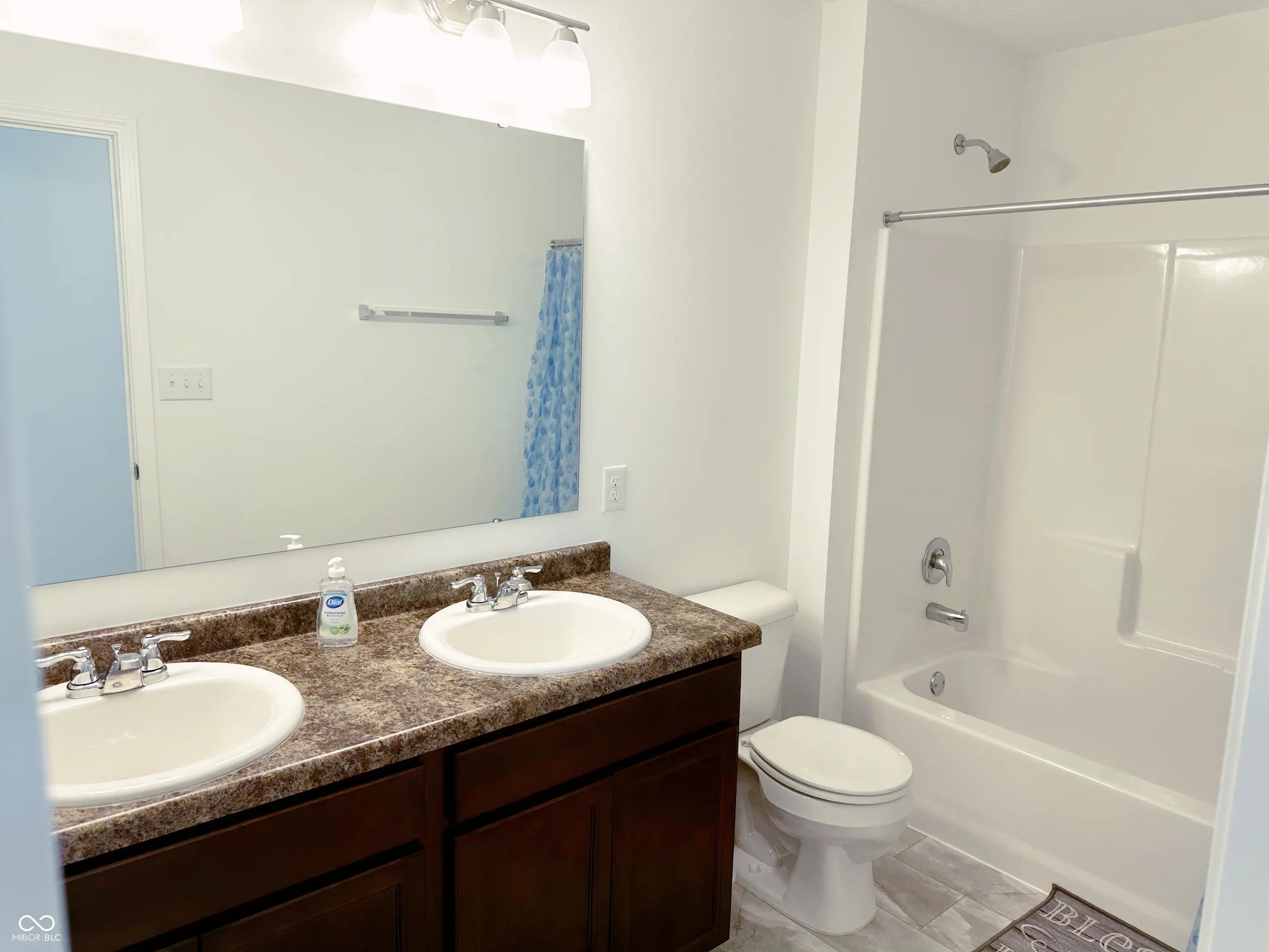 5115 Triple Crown Way MLS 22071138 Belmont photo 32