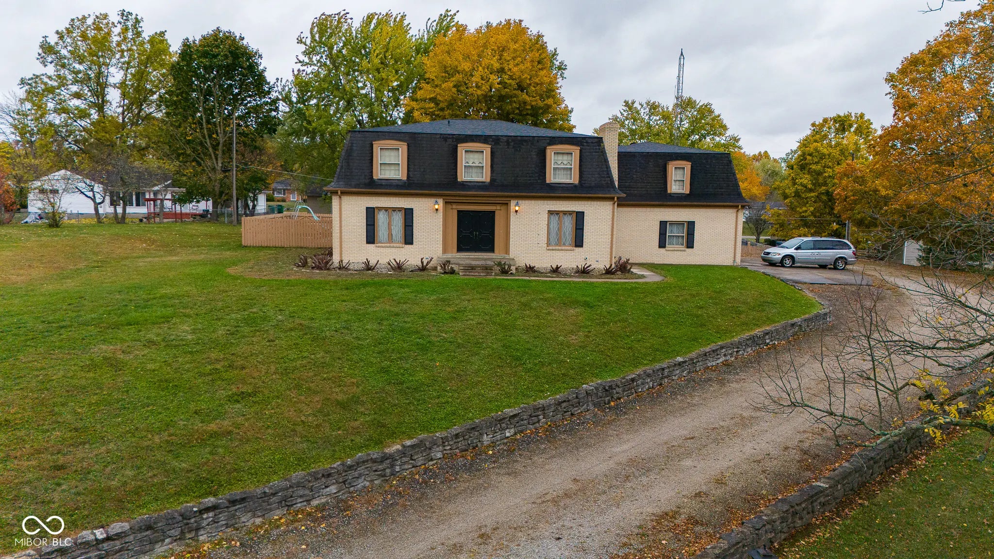 Photo of 701 N Fairoaks Drive New Castle, IN 47362