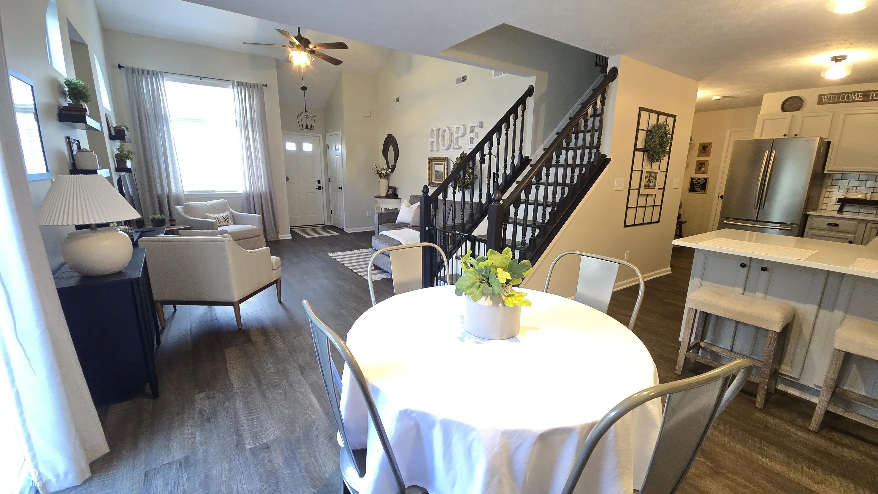 8292 Enclave Boulevard MLS 22071205 The Enclave Of Fishers Pointe photo 5