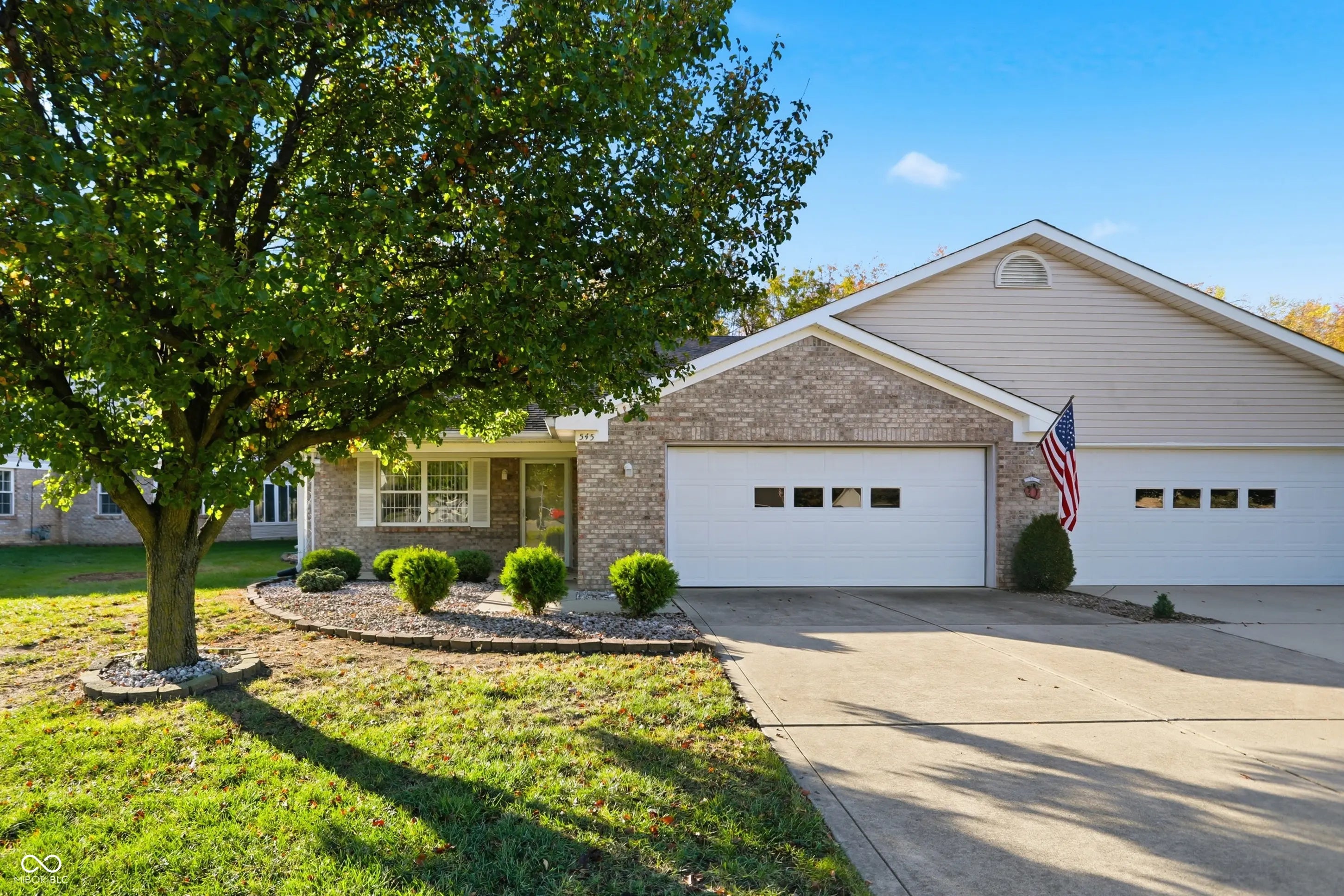 Photo of 545 Moonglow Lane Indianapolis, IN 46217