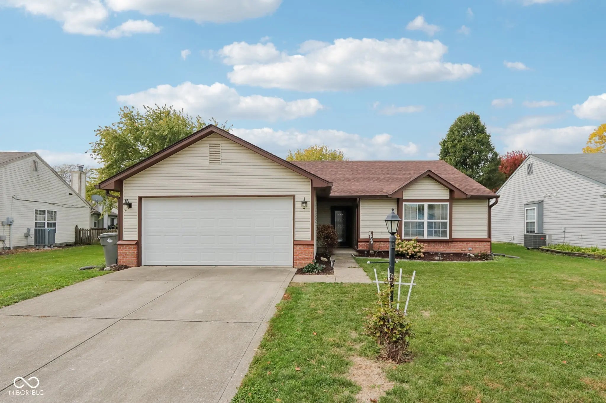 8424 Southern Springs Way, Indianapolis