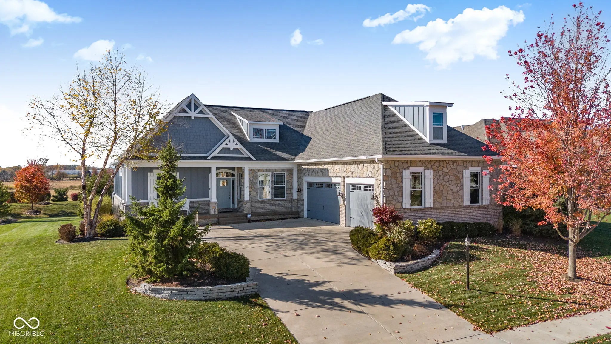 Photo of 18200 Lakes End Drive Westfield, IN 46074