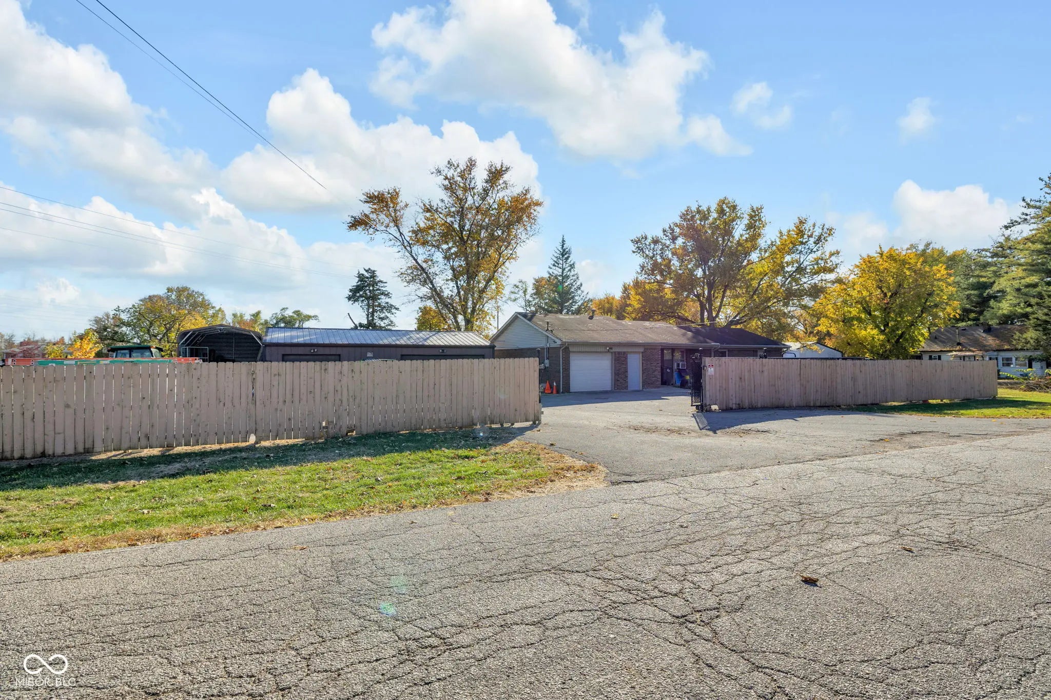 7601 Milhouse Road, Indianapolis