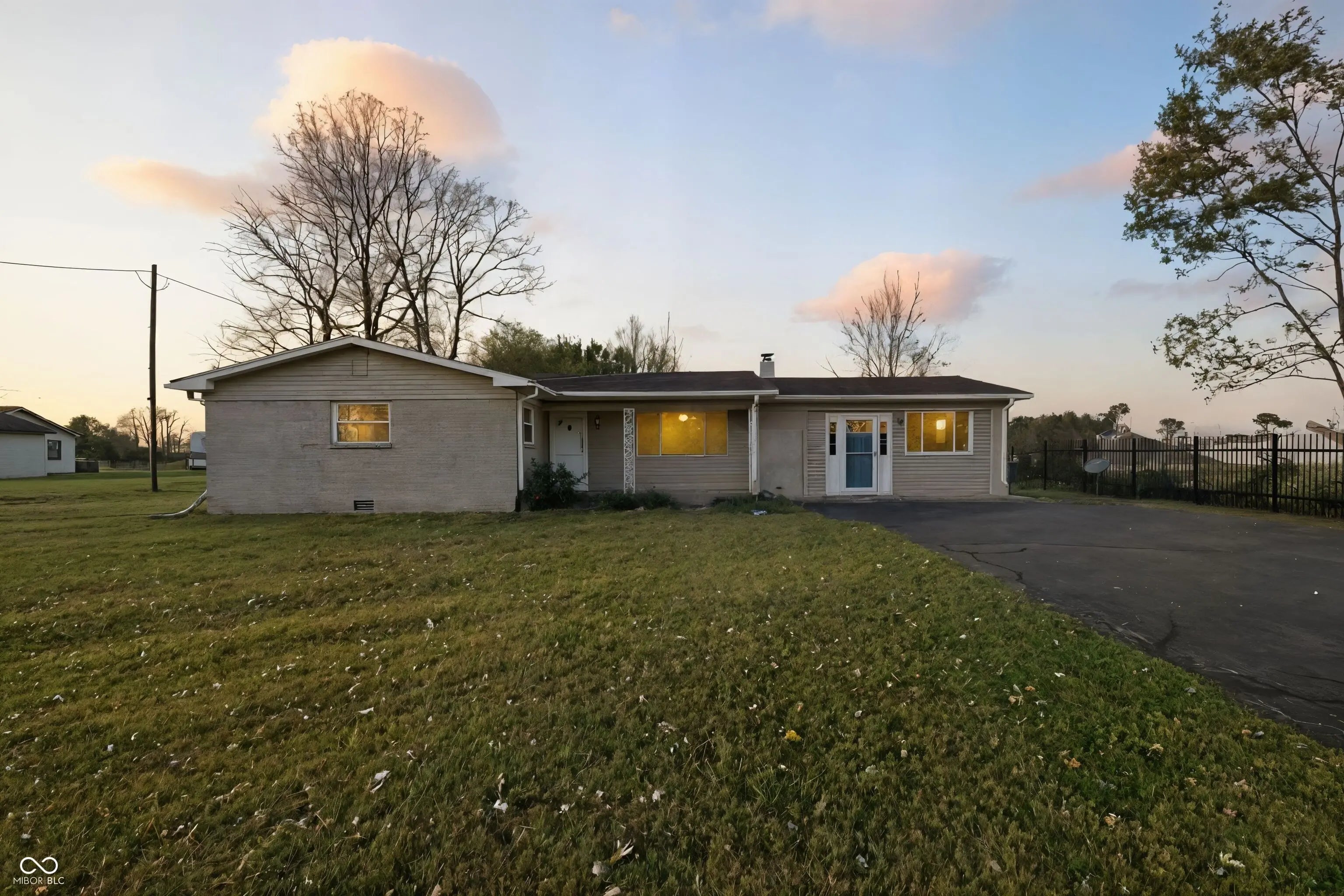 16122 Southeastern Parkway, Fortville