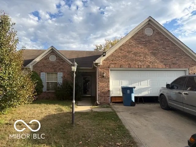 Photo of 5401 Chestnut Woods Drive Indianapolis, IN 46224