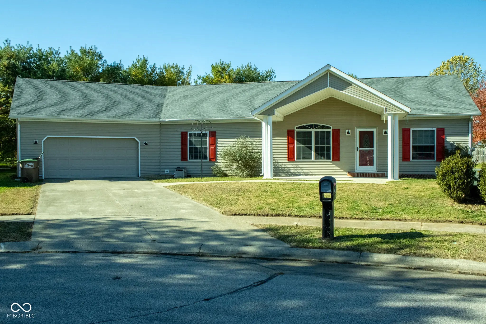 Photo of 1756 Pinion Court Columbus, IN 47201