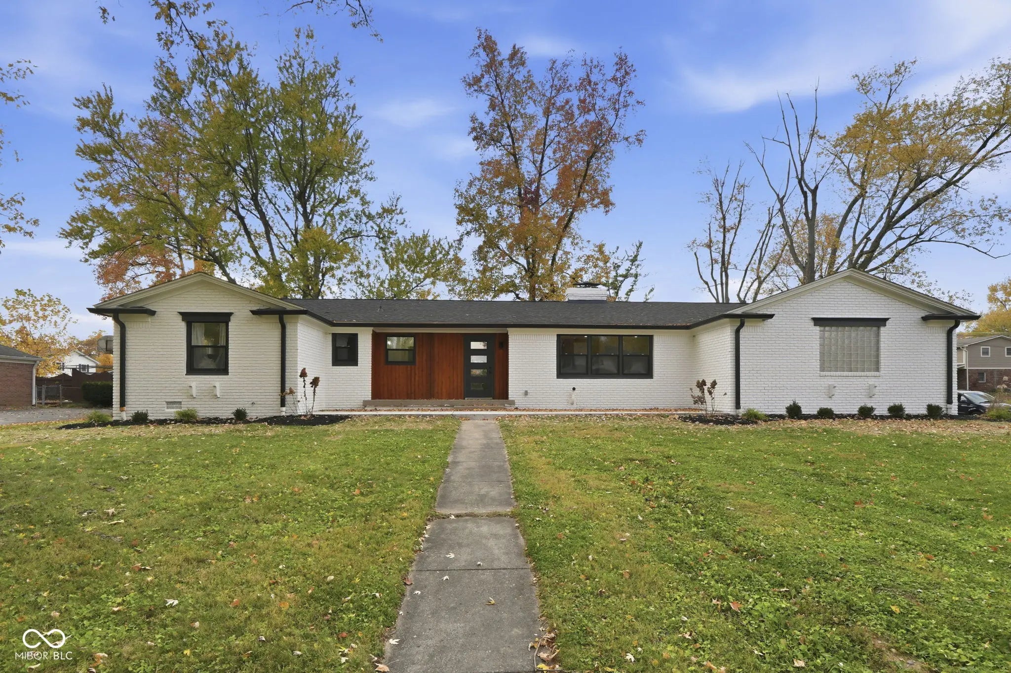 6828 Grosvenor Place, Indianapolis