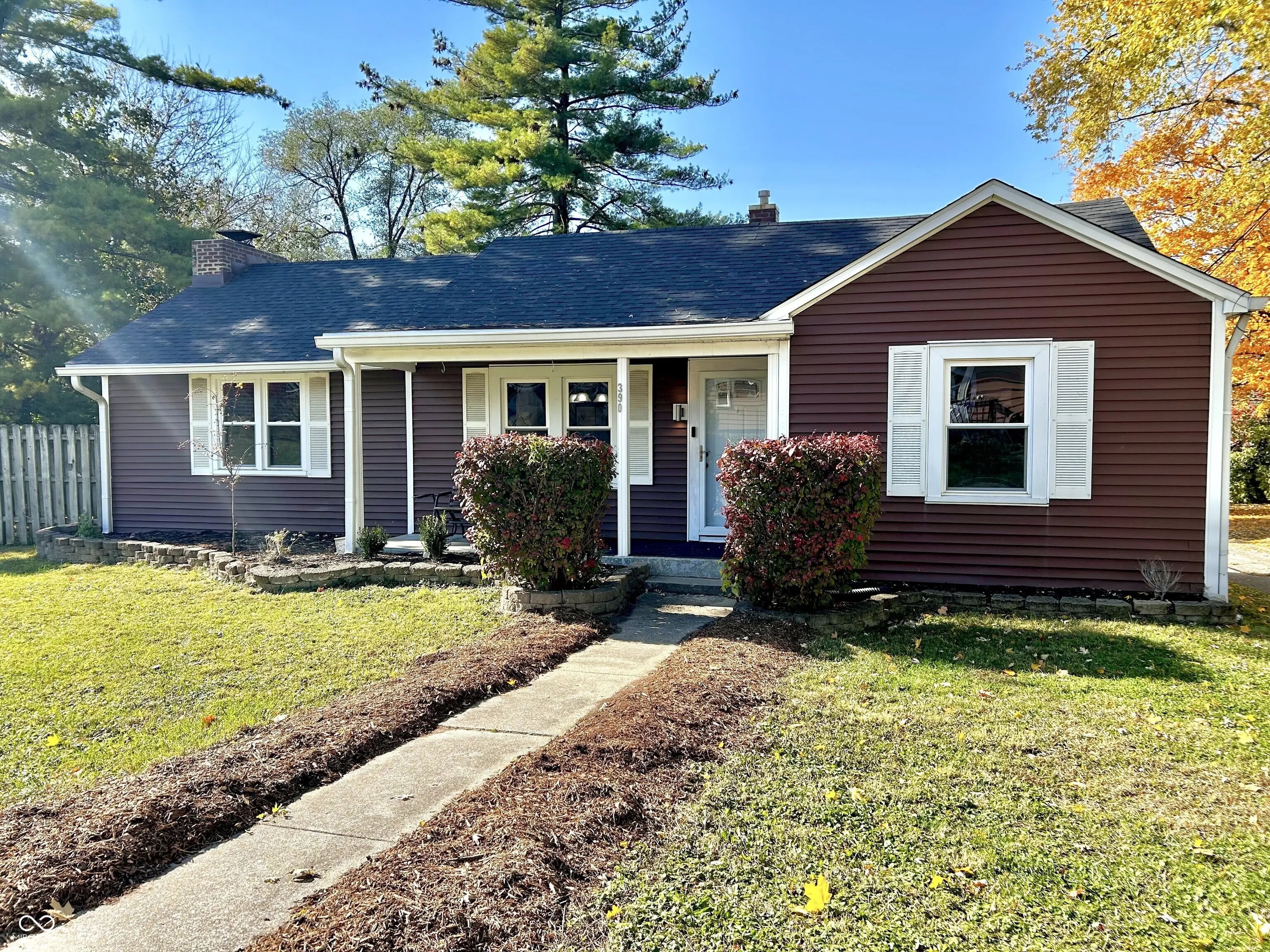 390 N Meridian Street, Greenwood