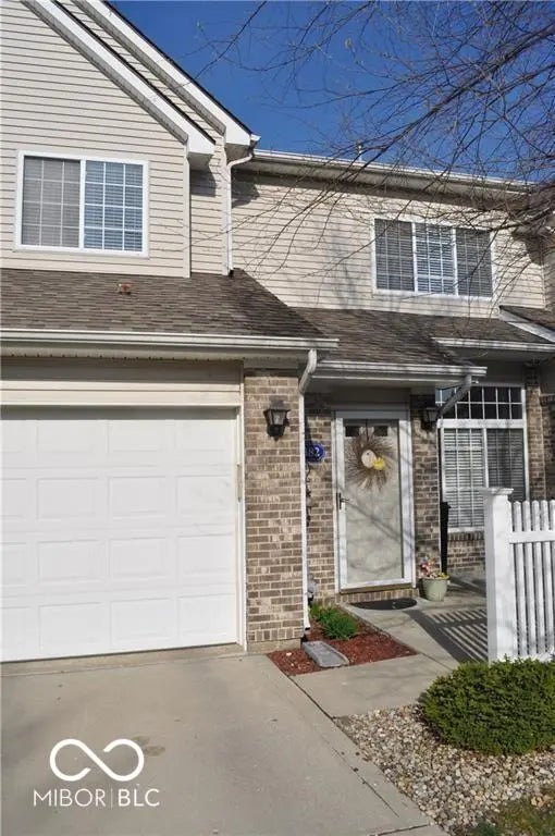 Photo of 8382 Enclave Boulevard Fishers, IN 46038