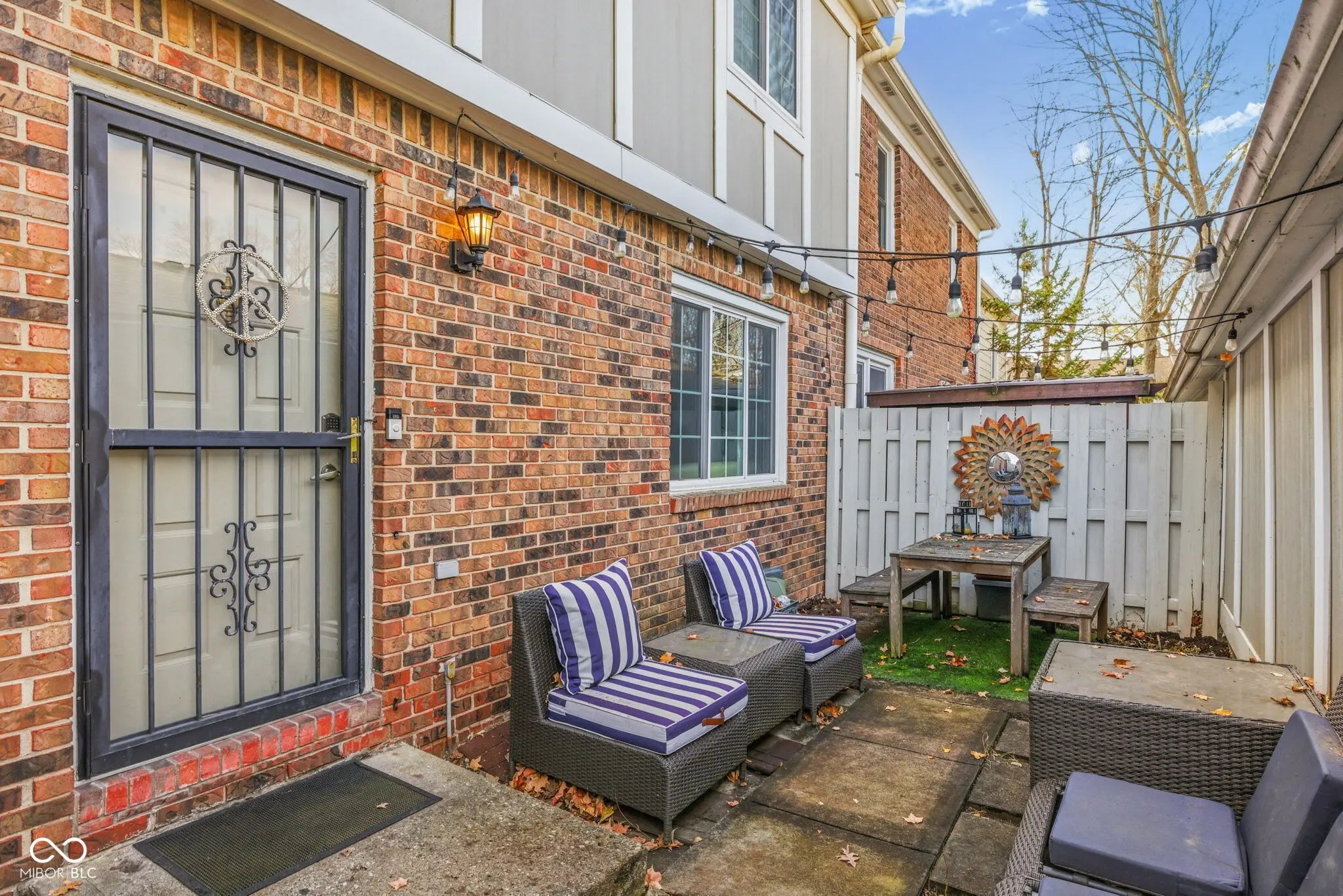 Photo of 155 Aspen Way Carmel, IN 46032