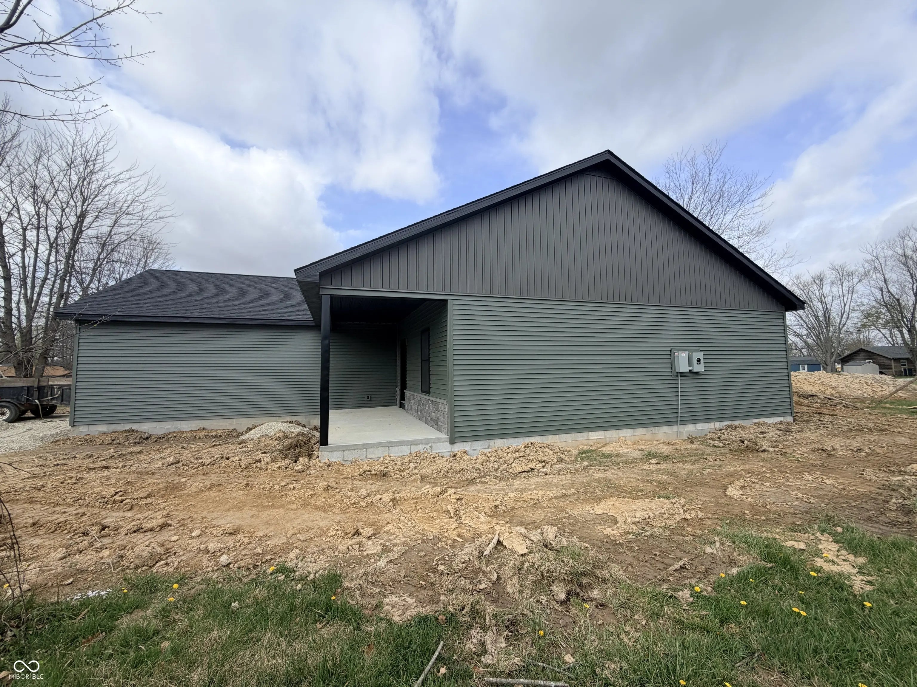 381 W Itawamba Trail, Greensburg