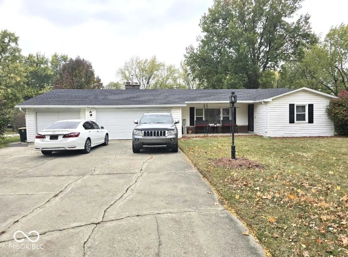 4111 Sandhurst Drive, Fort Wayne