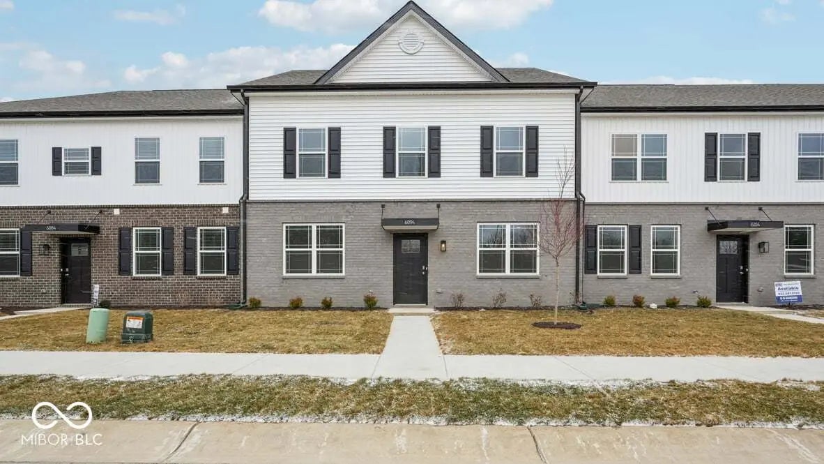 6094 Cascades Drive, Whitestown