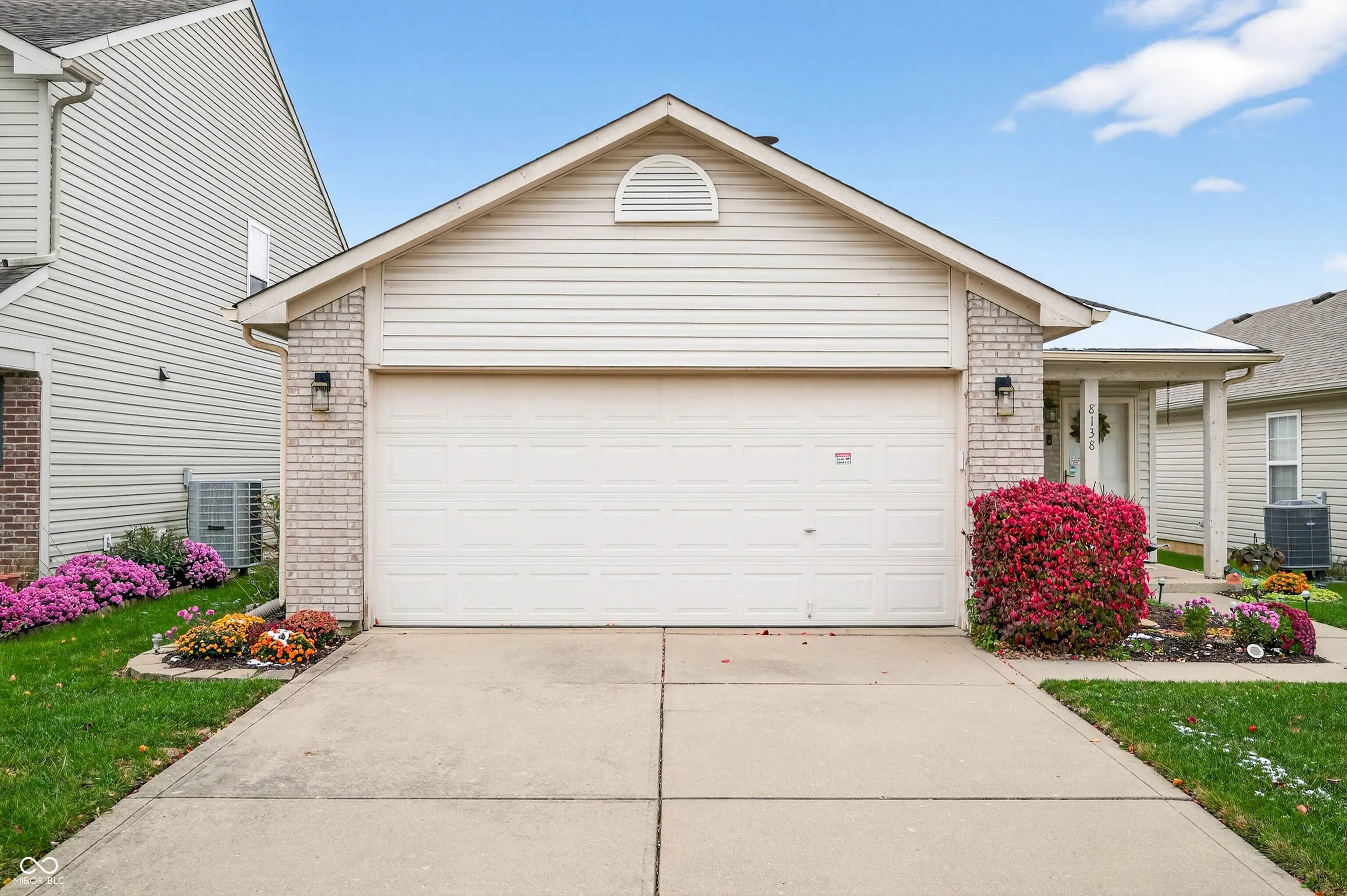 8138 Maple Stream Boulevard, Indianapolis