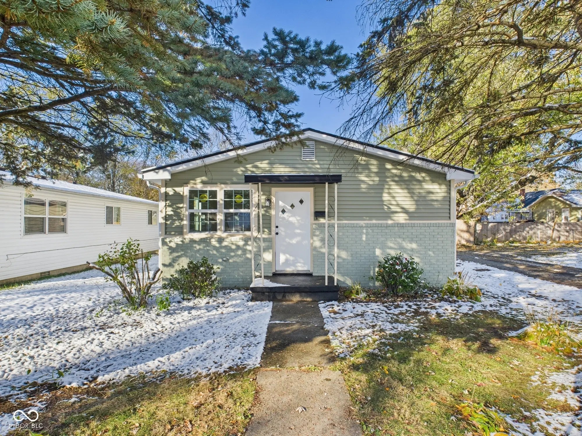 10 W 41st Street, Anderson