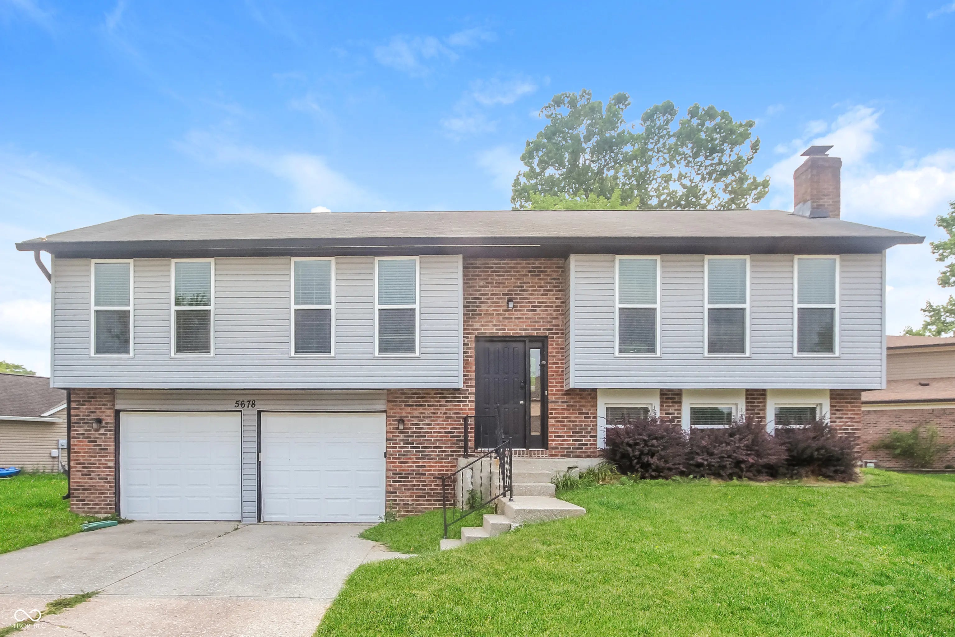 5678 Colonist Circle, Indianapolis