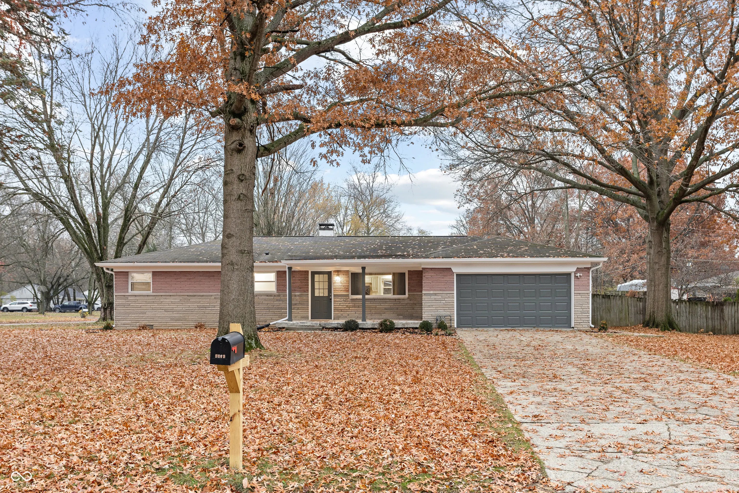 Photo of 2715 Westleigh Drive Indianapolis, IN 46268