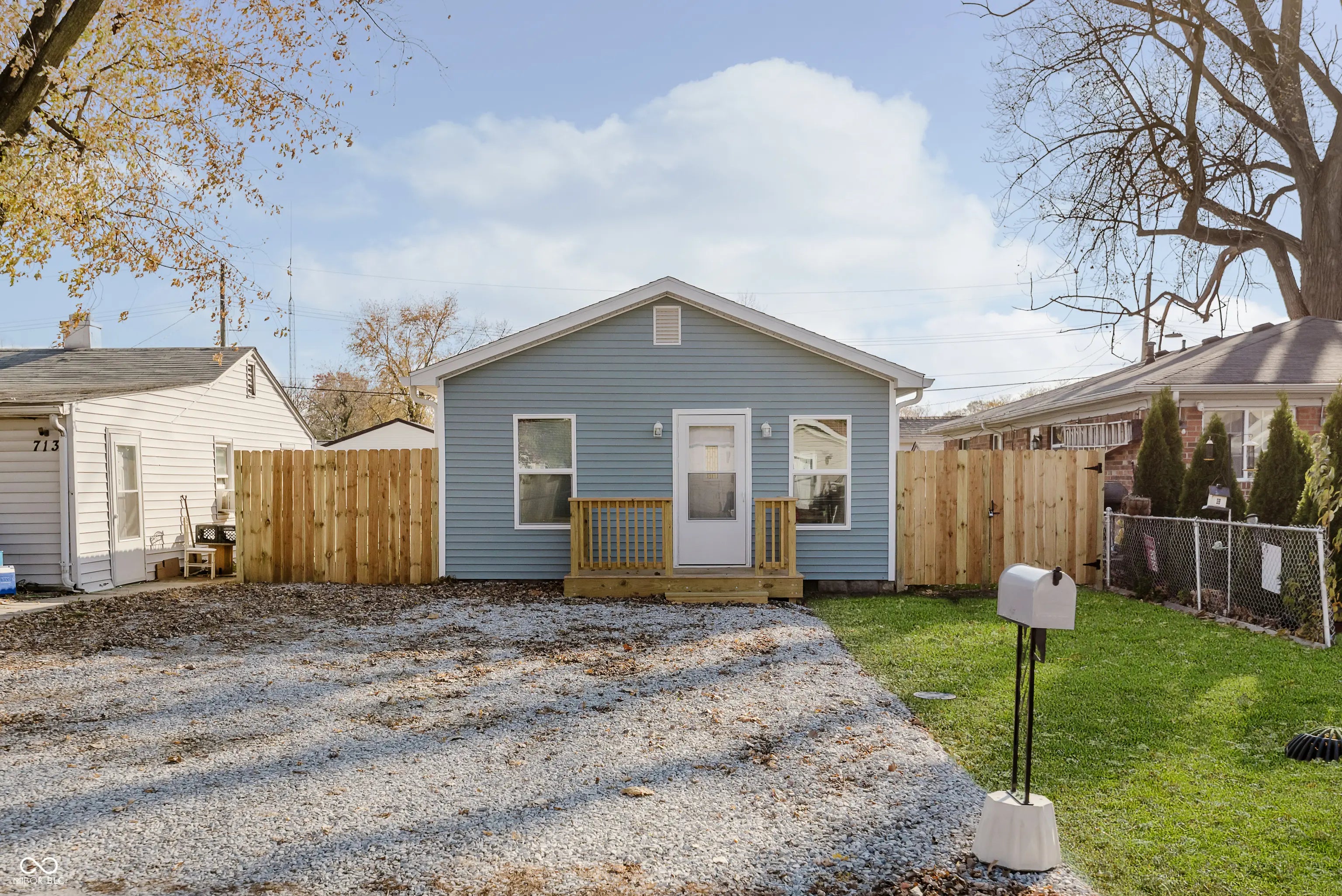 711 E Perry Street, Indianapolis