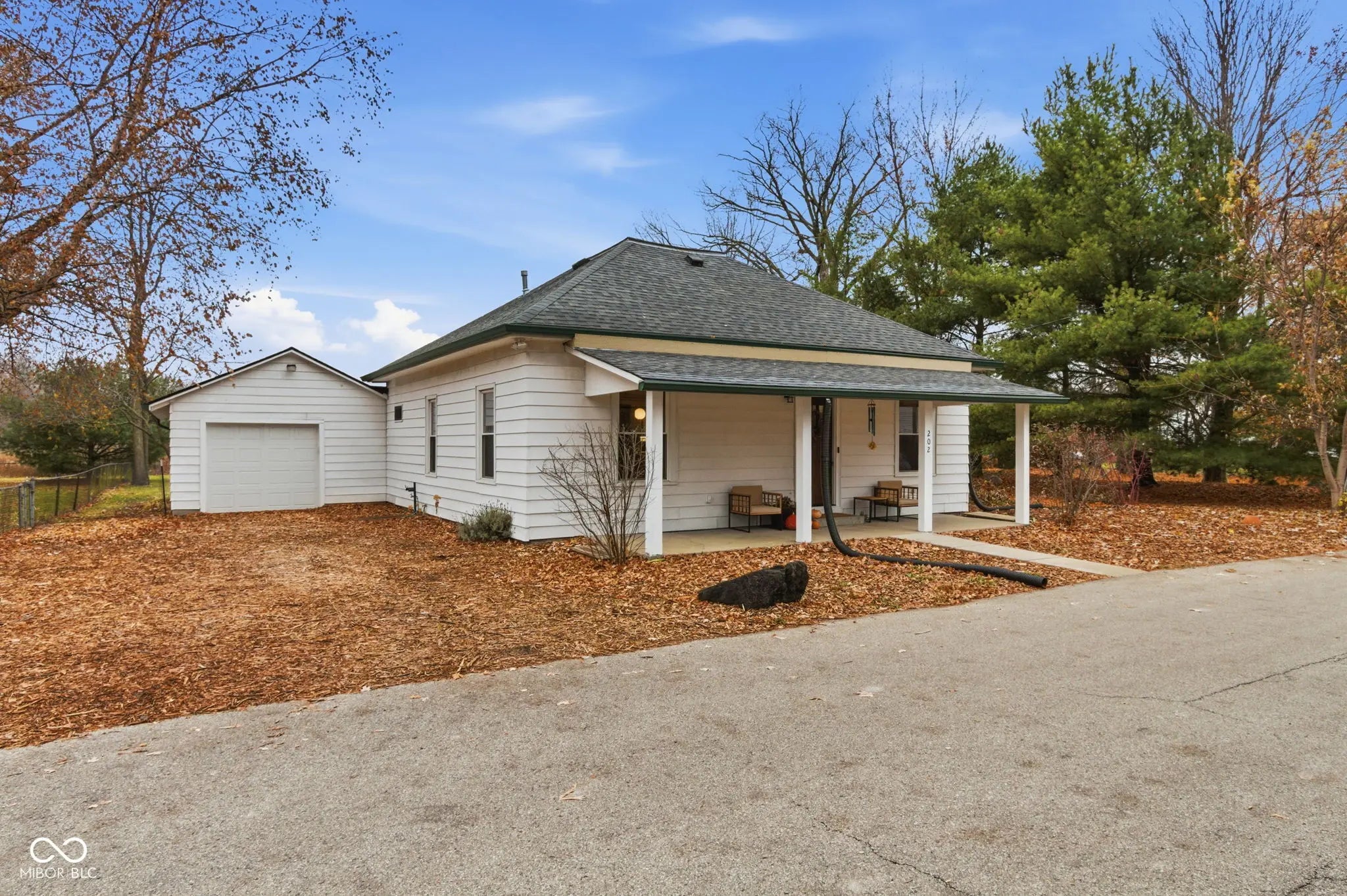 202 S Buck Street, Whitestown