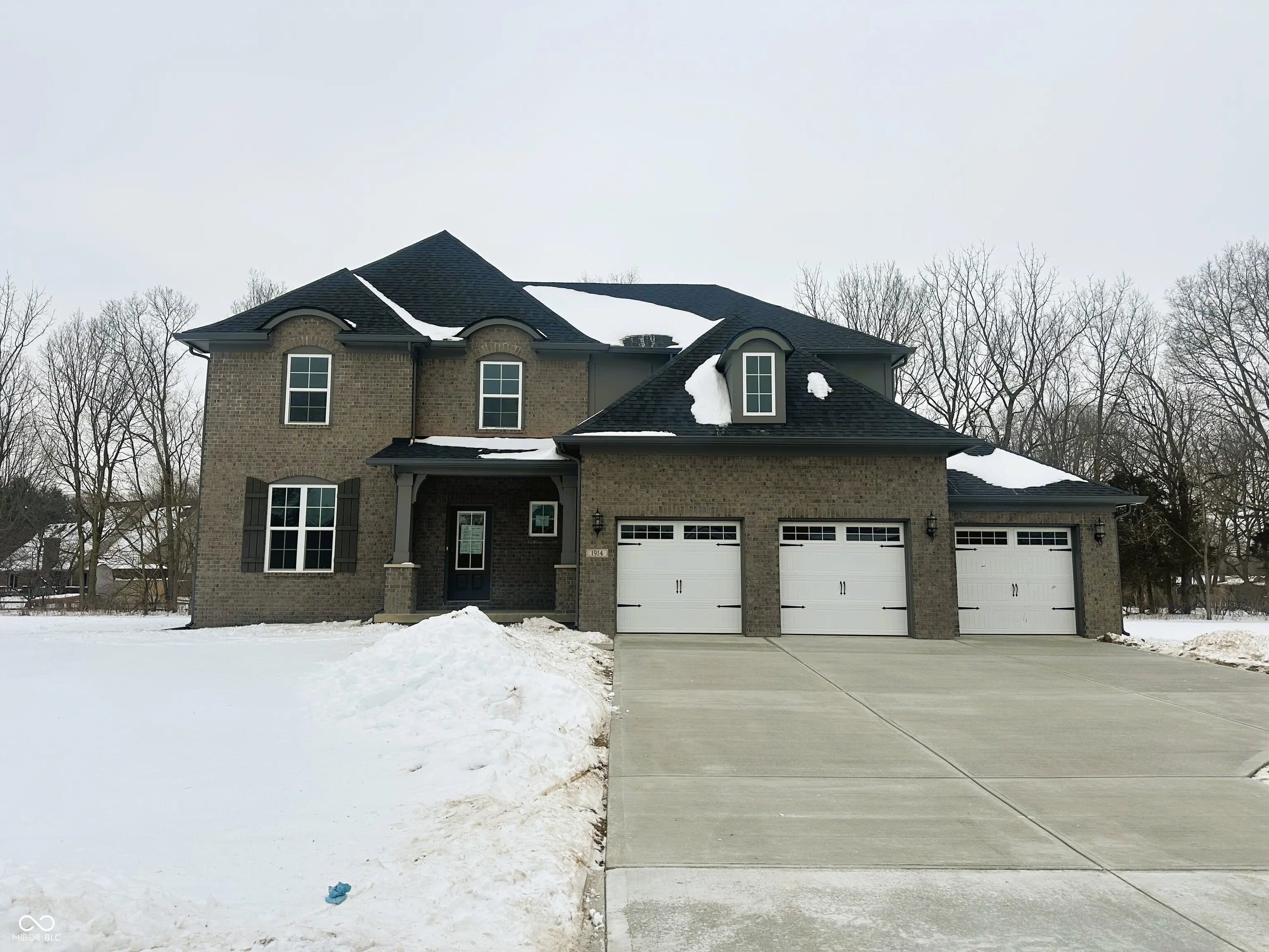 1914 Delp Court, Avon