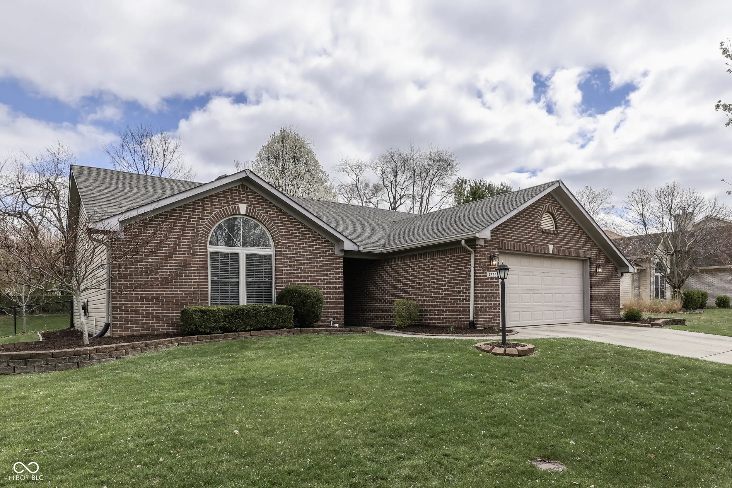 Photo of 7835 Shannon Lakes Way Indianapolis, IN 46217