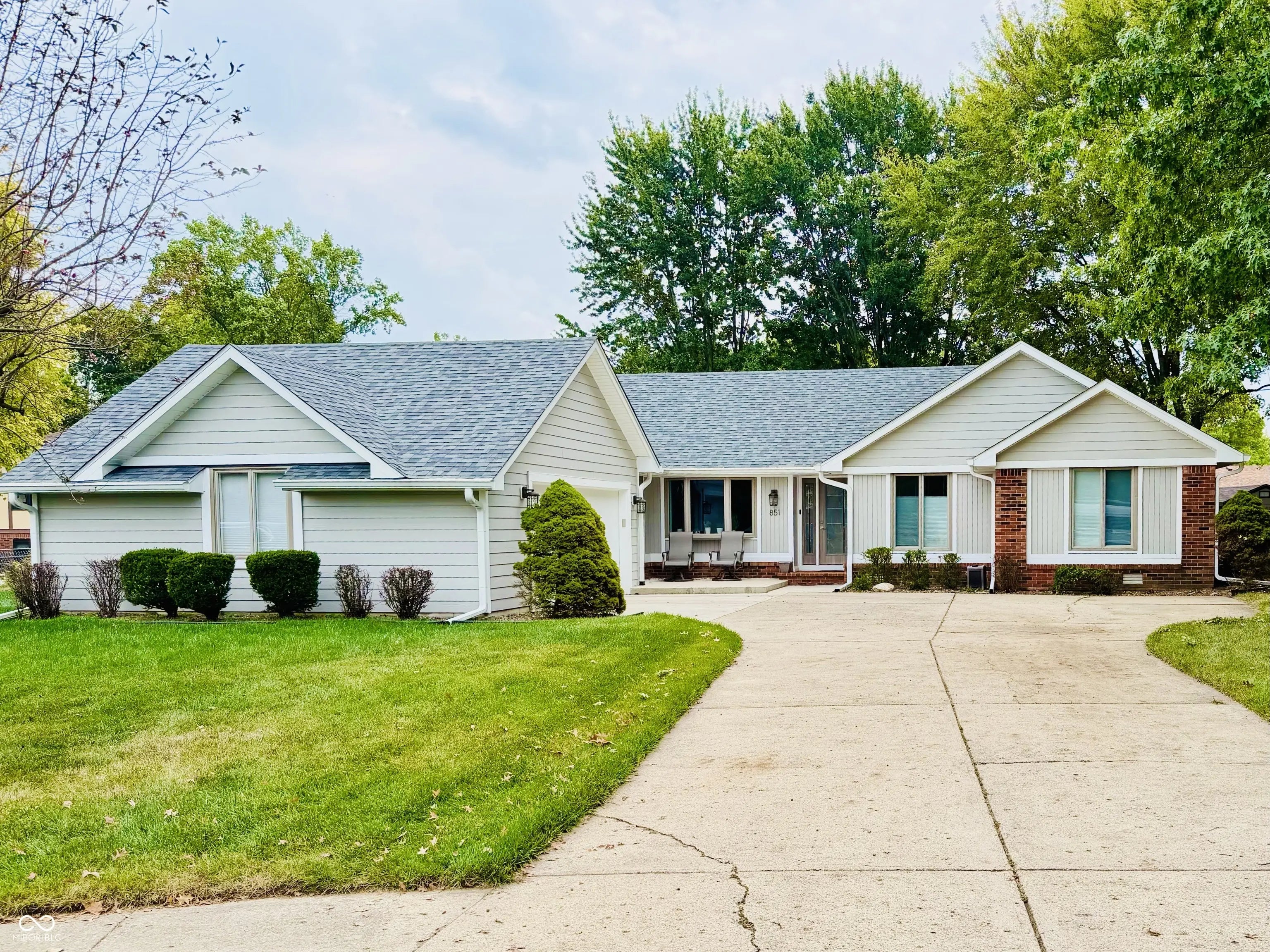 Photo of 851 Revere Court Greenwood, IN 46142