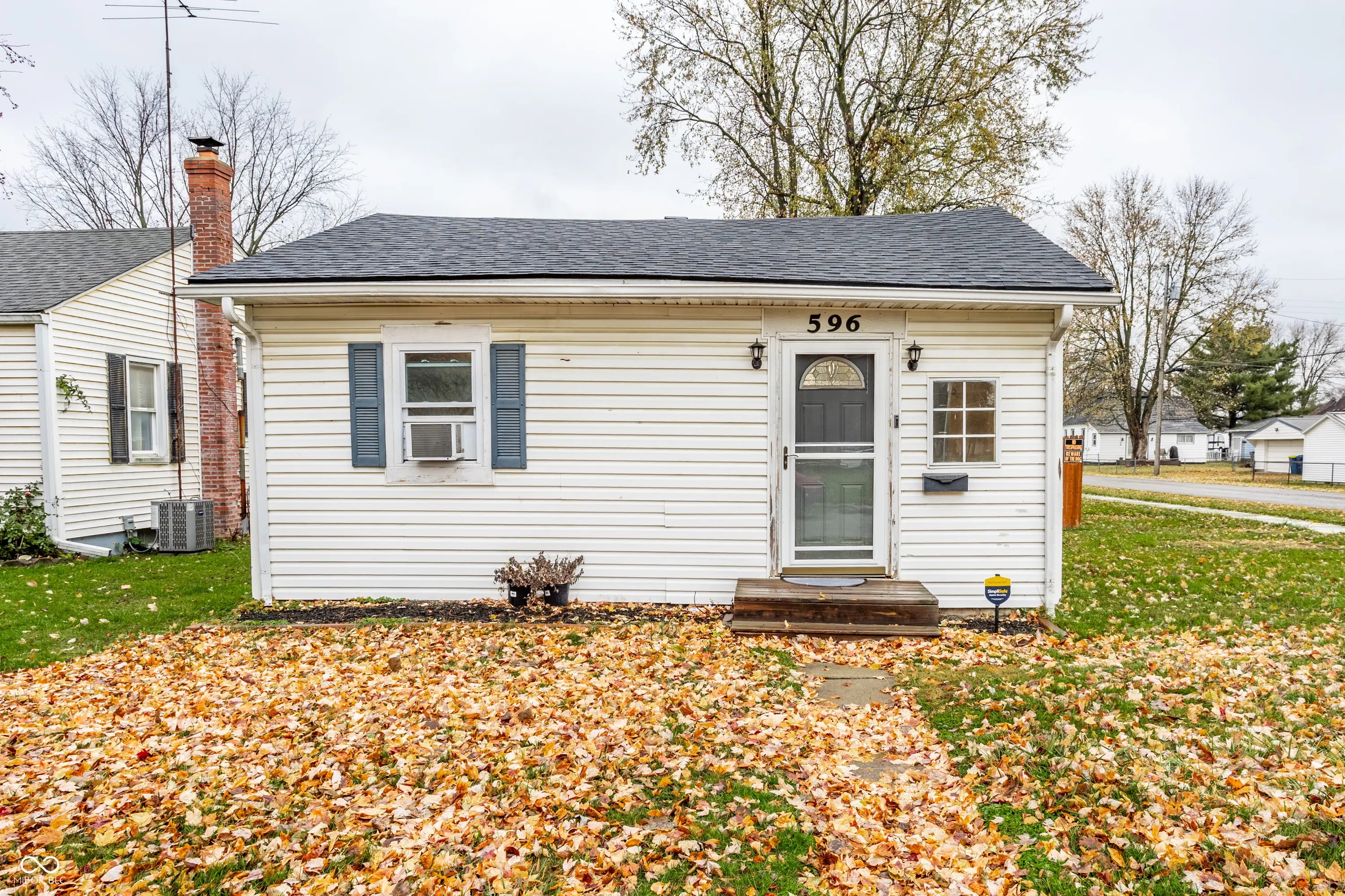 Photo of 596 Christian Avenue Noblesville, IN 46060