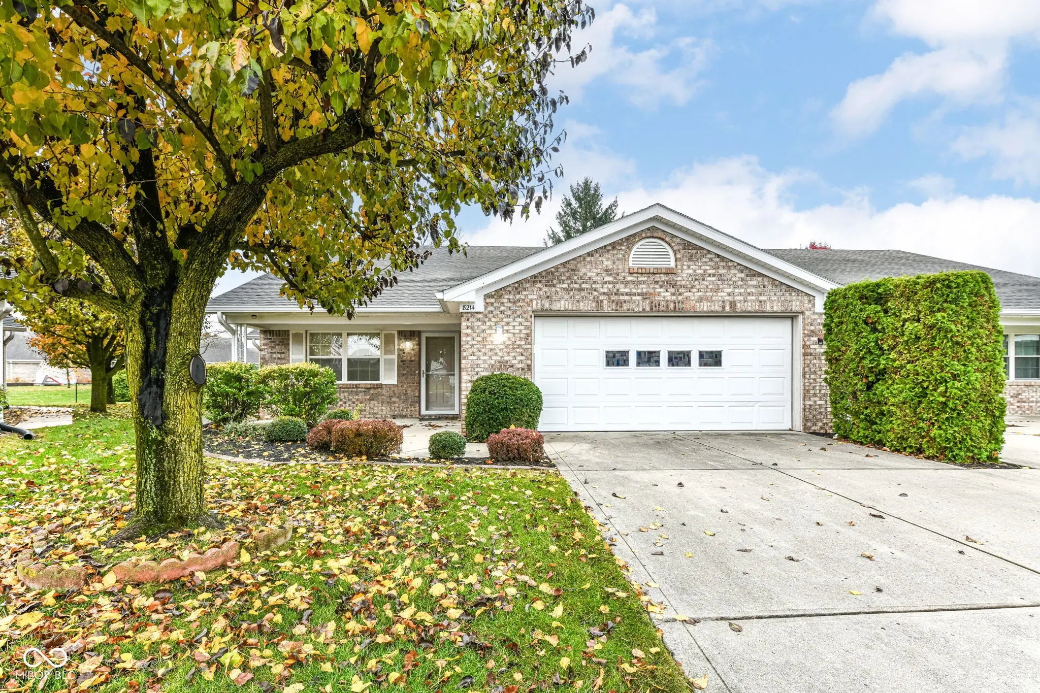 8214 Bentley Farms Drive, Indianapolis