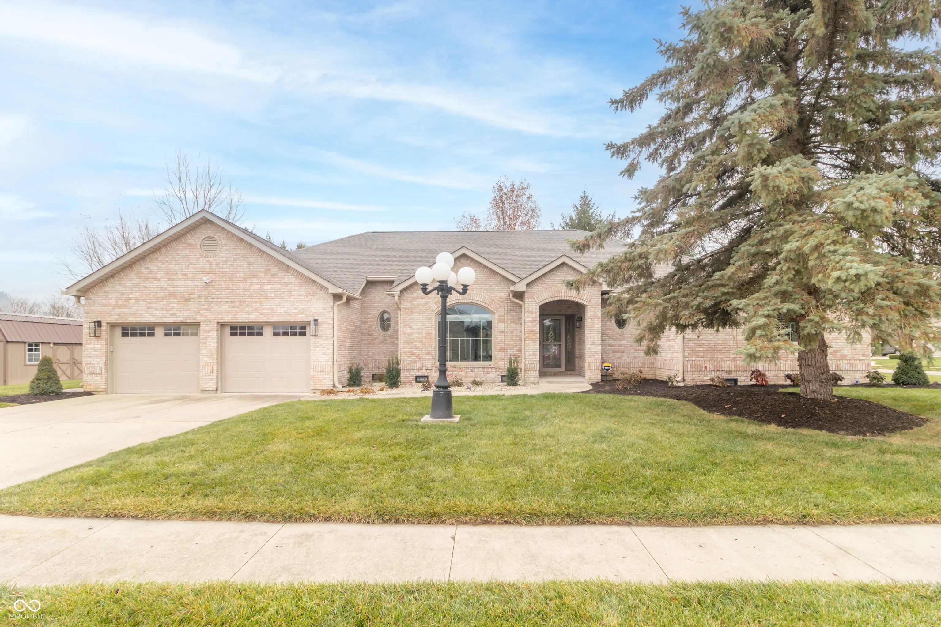 707 Fairington Way, Alexandria