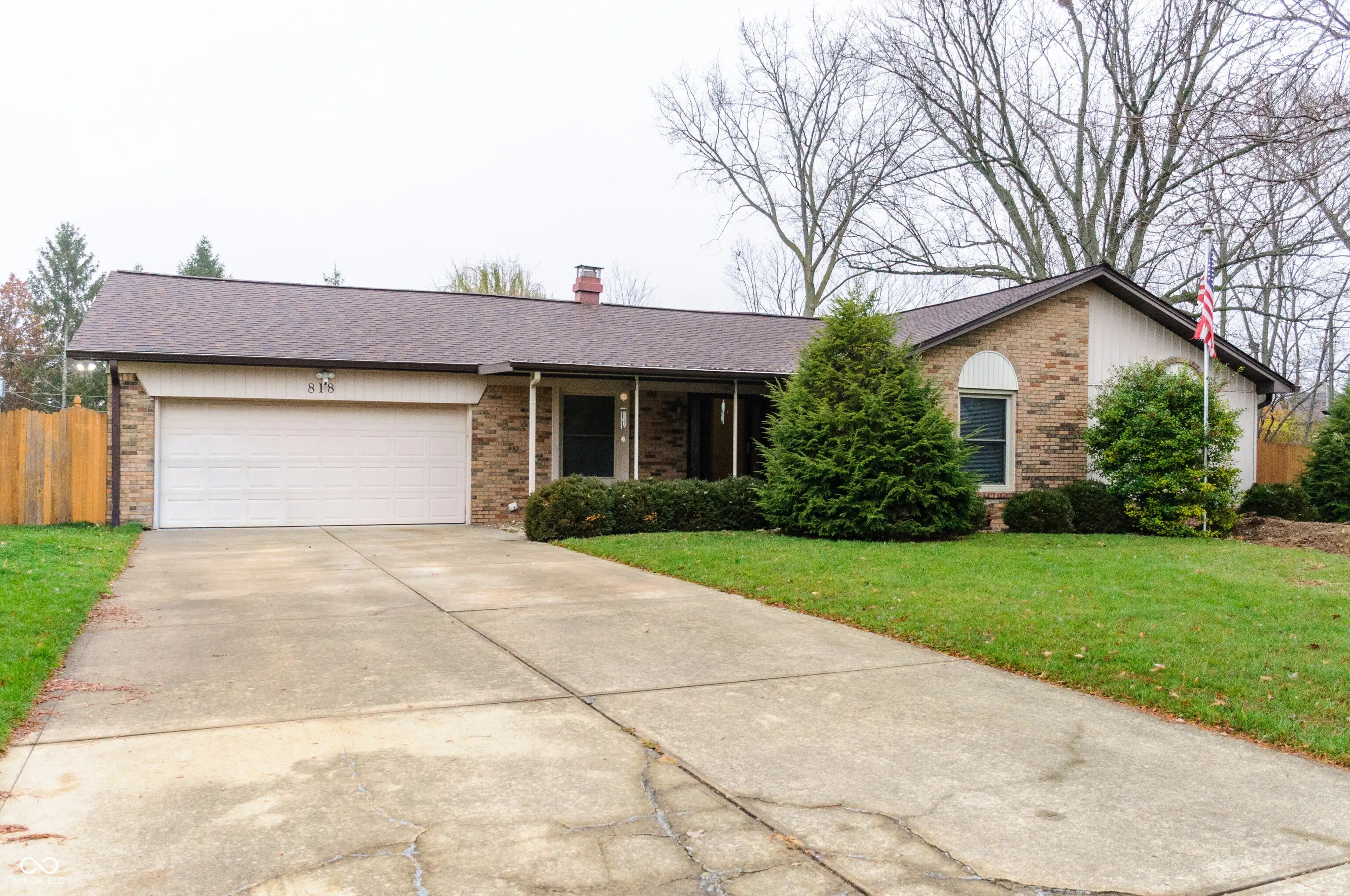Photo of 818 Orchard Lane Greenwood, IN 46142
