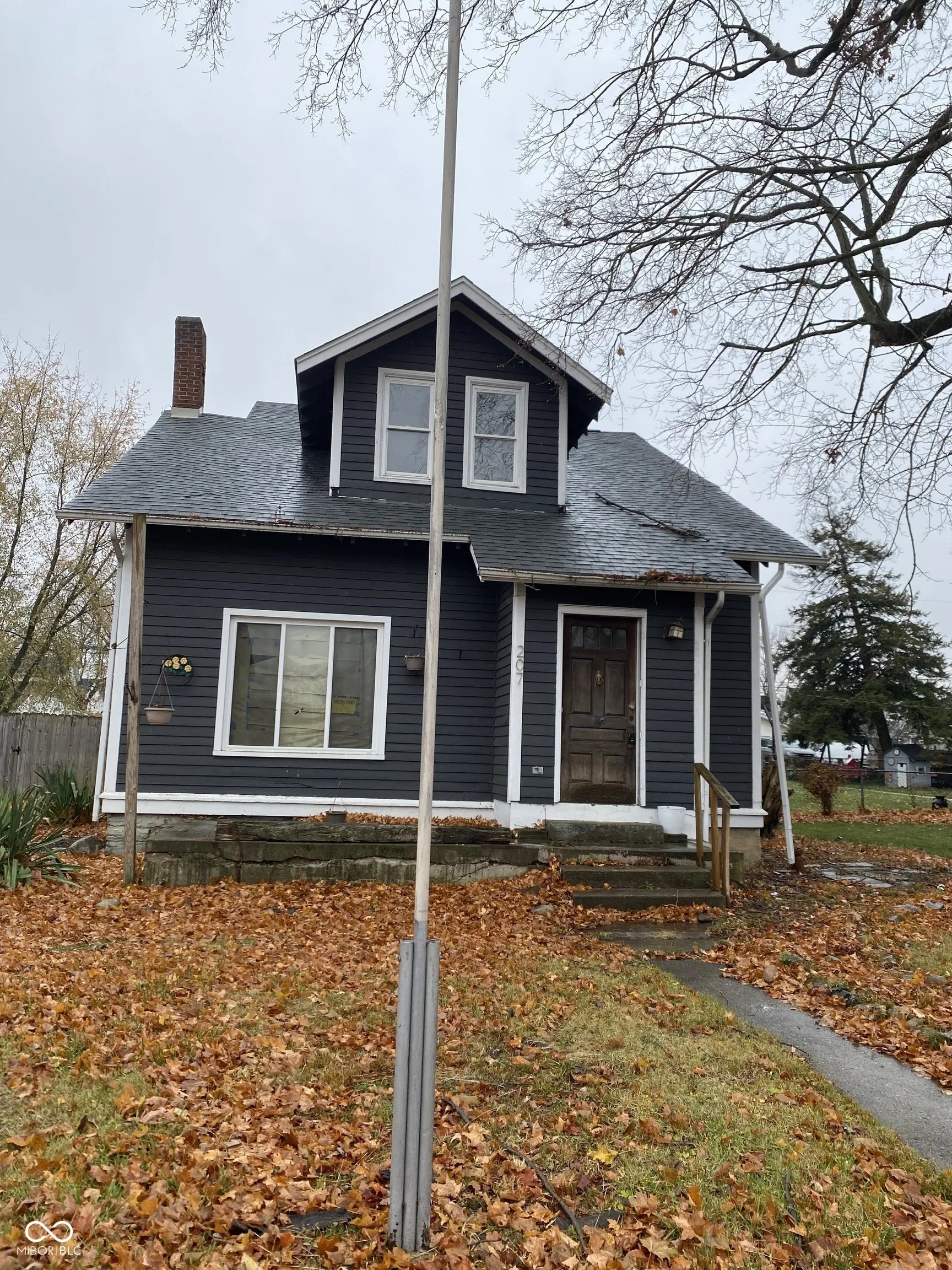 207 E Broadway Street, Alexandria