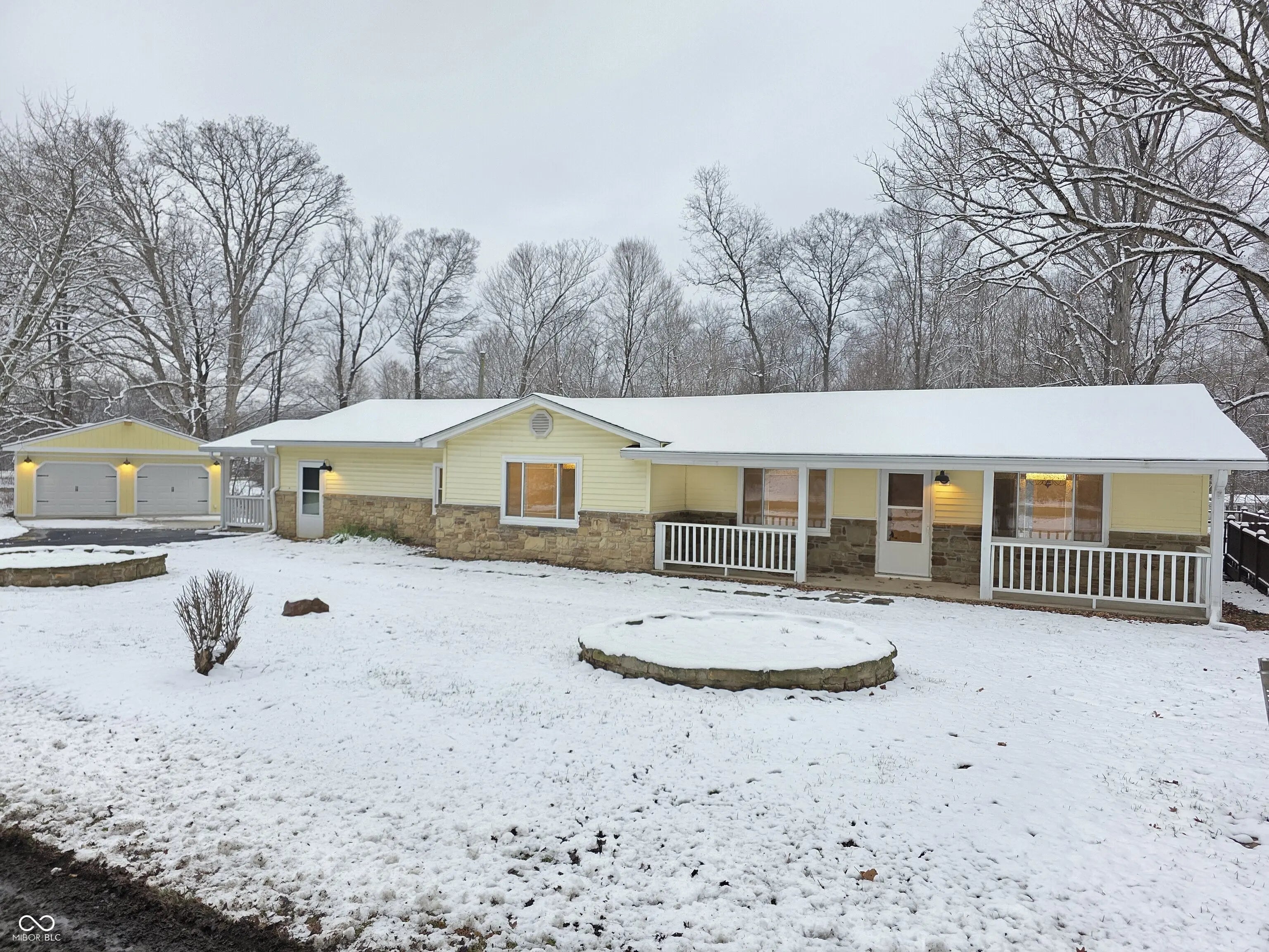 9378 Green Road, Trafalgar