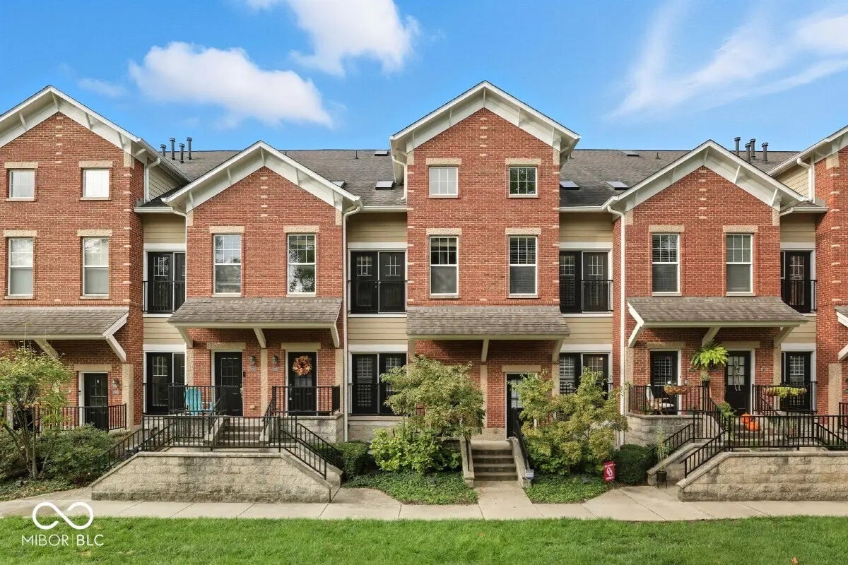 1066 Reserve Way, Indianapolis