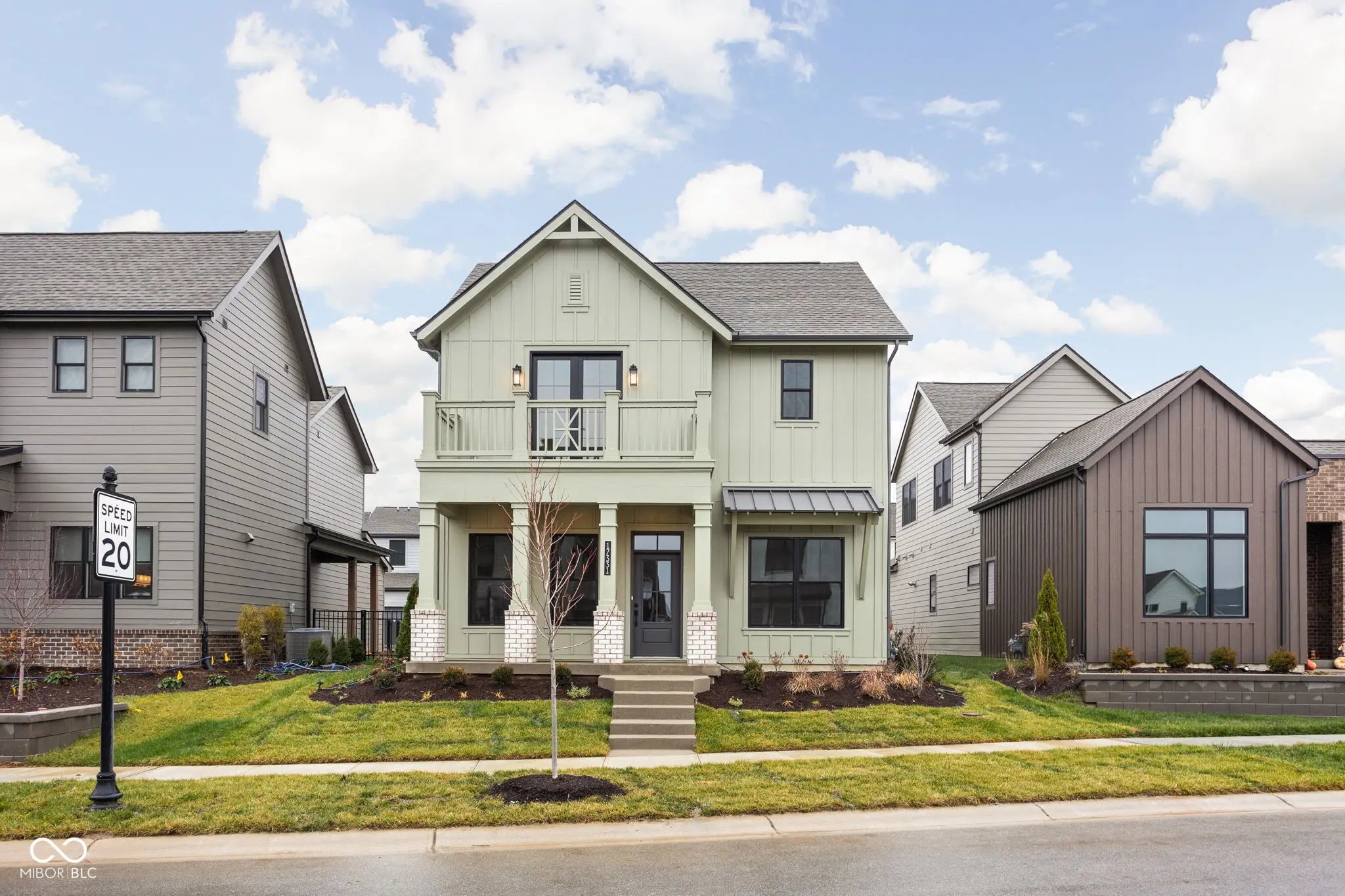 17331 Newton Main Street, Westfield