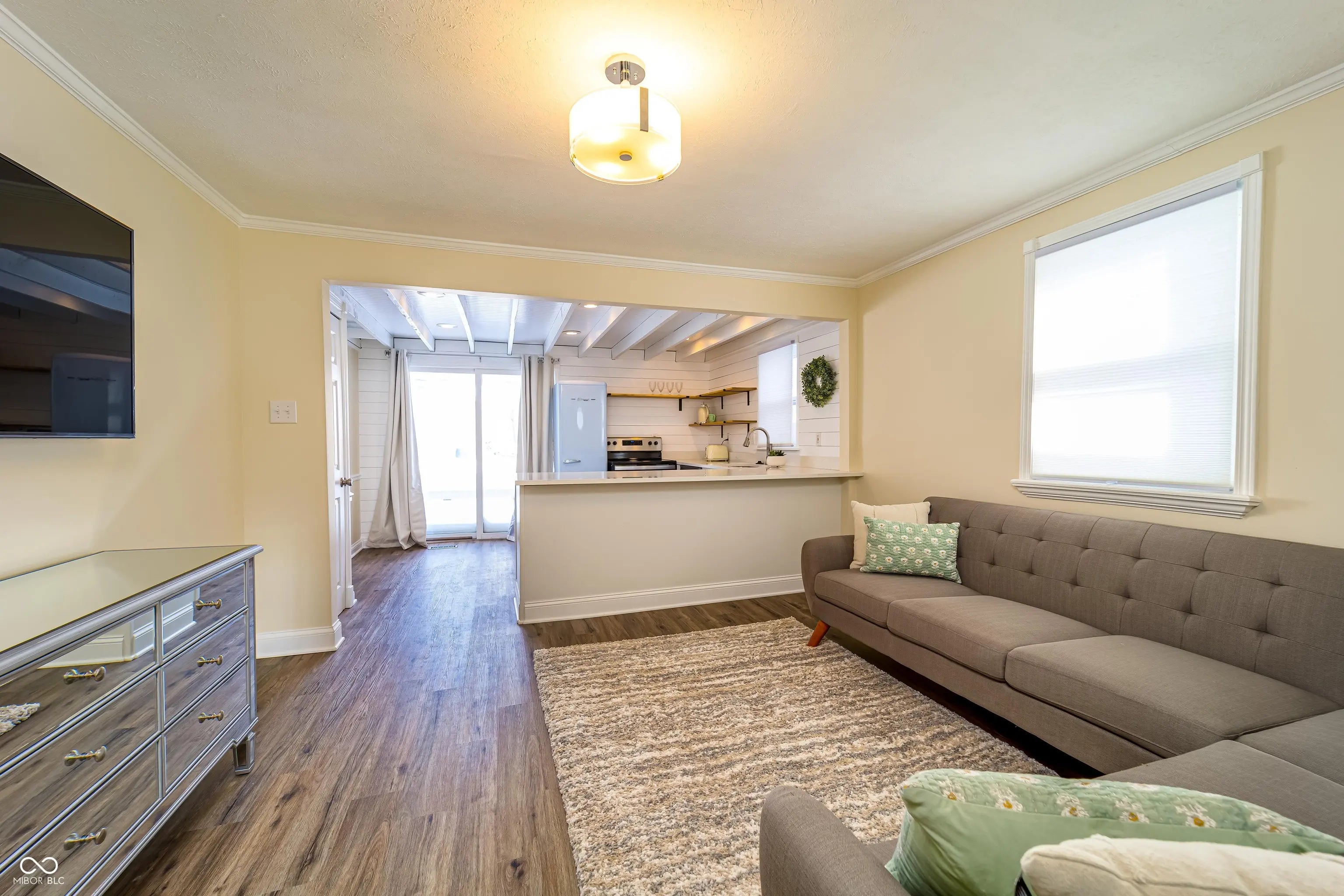 Photo of 388 W Pearl Street Greenwood, IN 46142