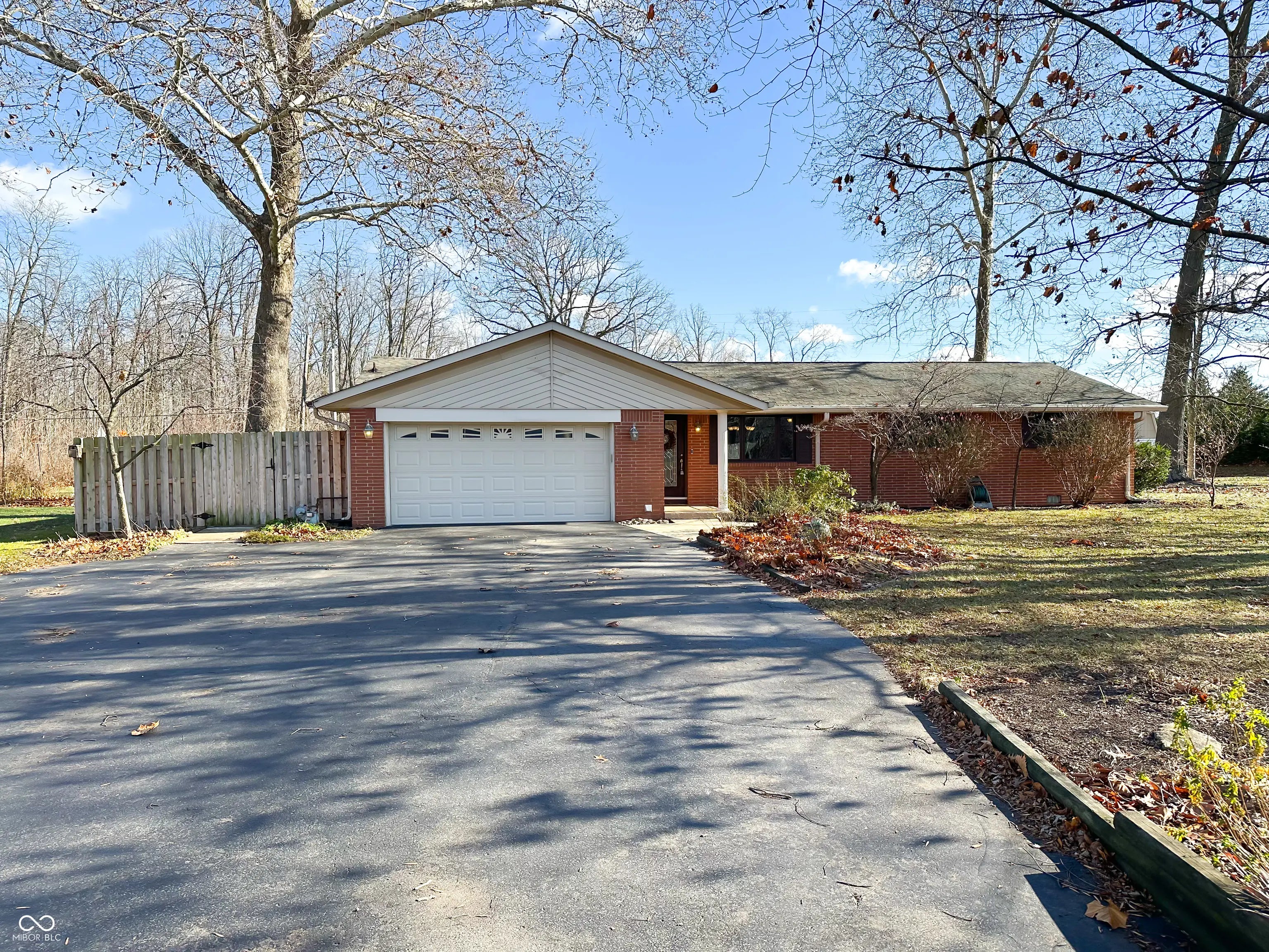 645 Sycamore Court, Zionsville