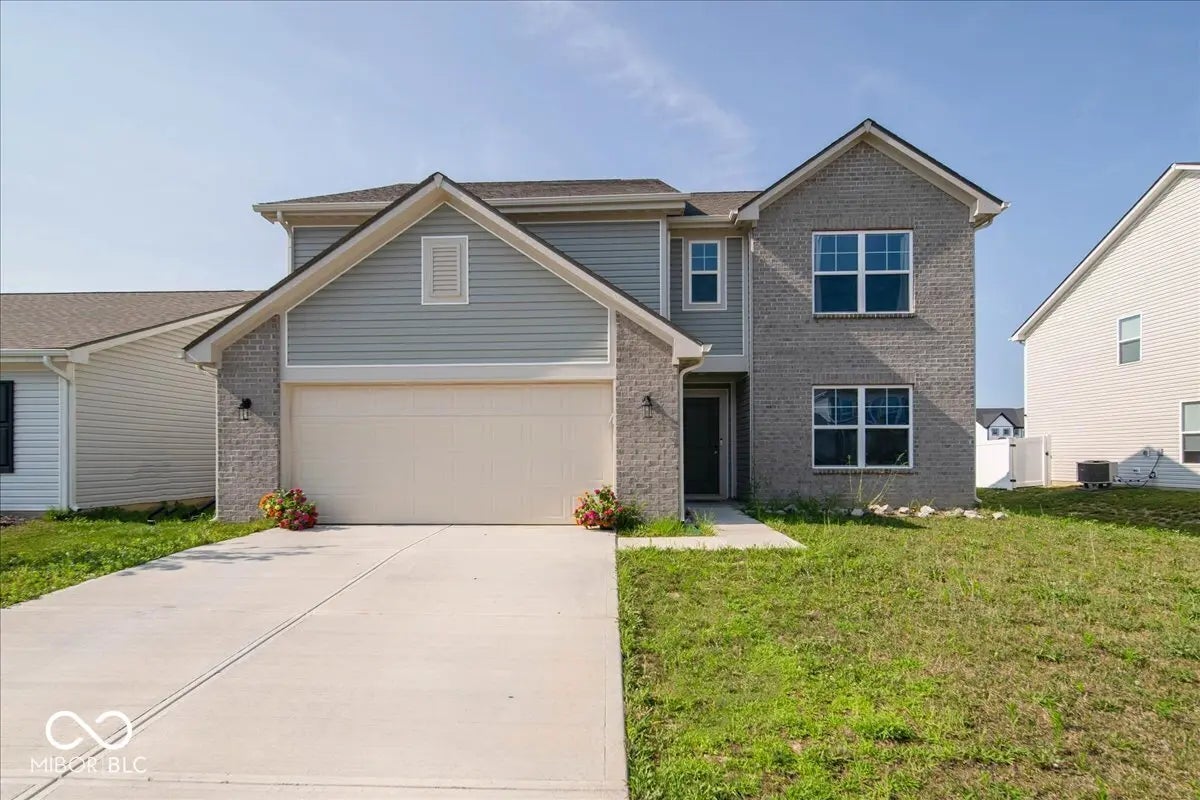 Photo of 10518 Quartz Lane Indianapolis, IN 46235