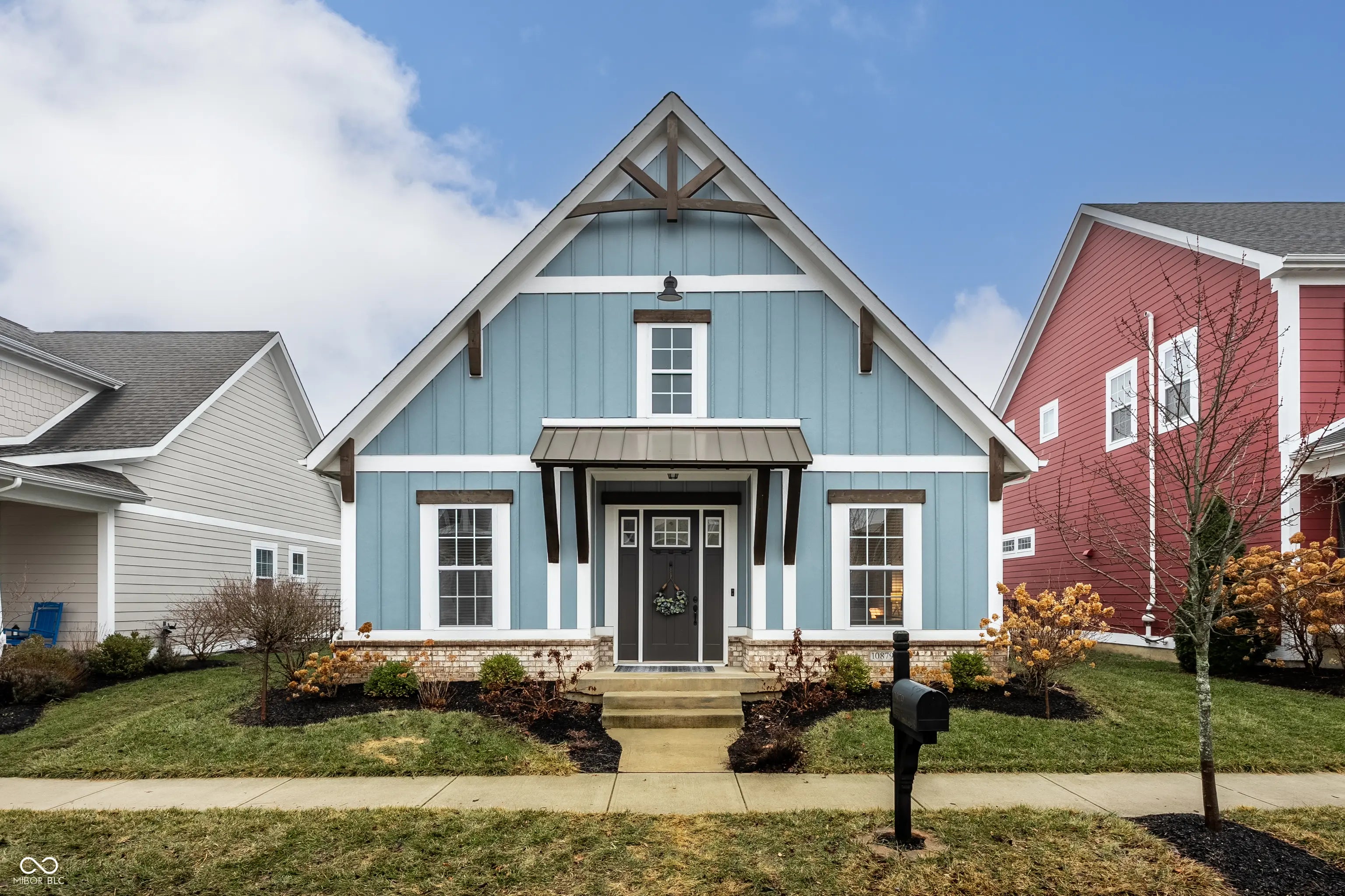 Photo of 10879 Mossy Rock Drive Fishers, IN 46038