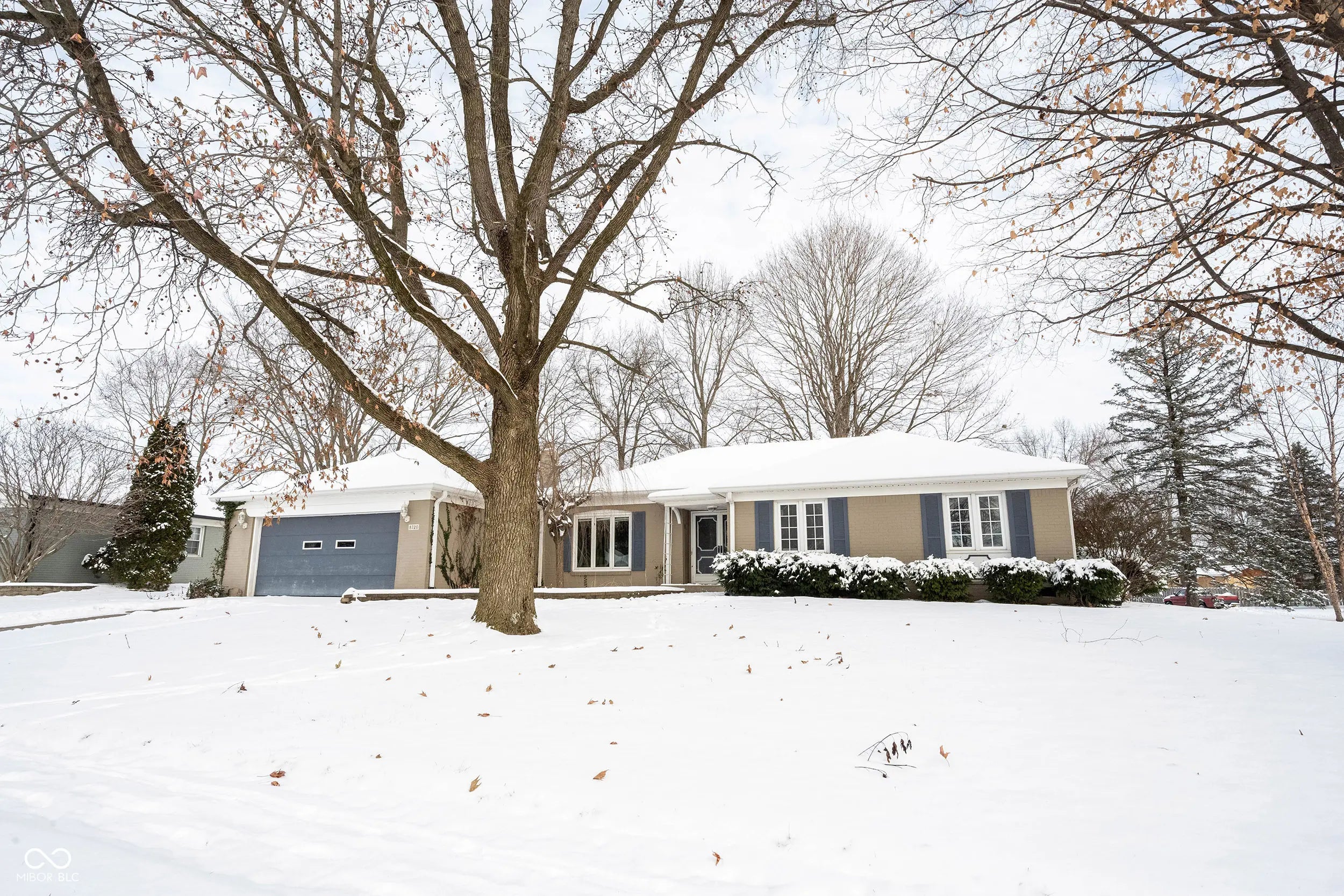 8720 Ellington Drive, Indianapolis
