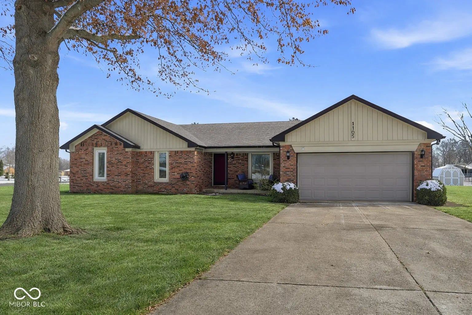 1105 Fox Trail Drive E, New Palestine