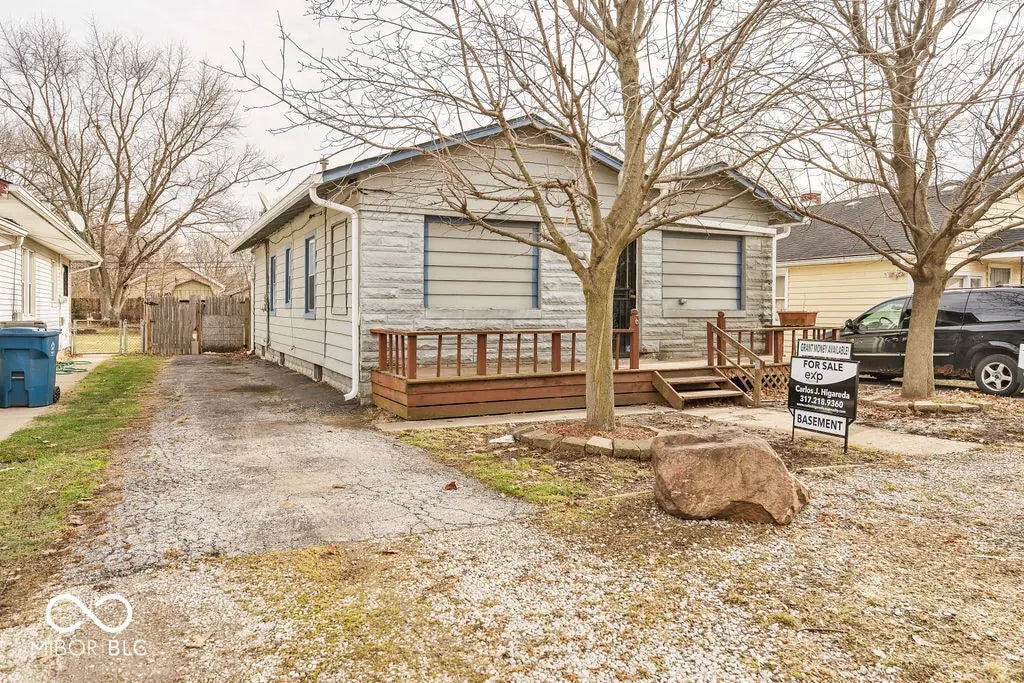 321 S Lyons Avenue, Indianapolis