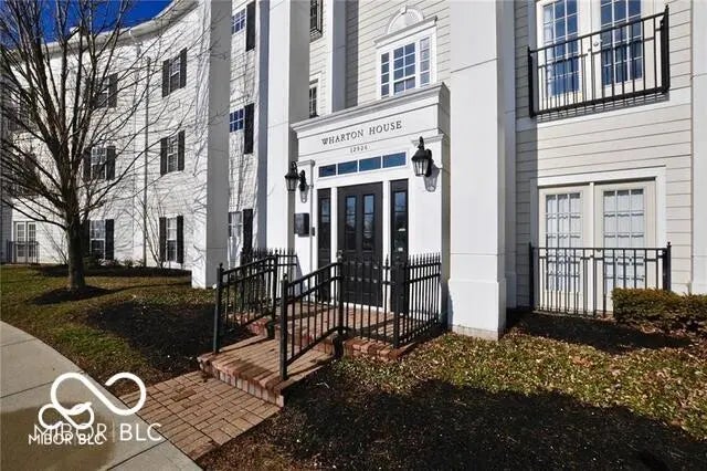 12926 University Crescent Apt 2b, Carmel