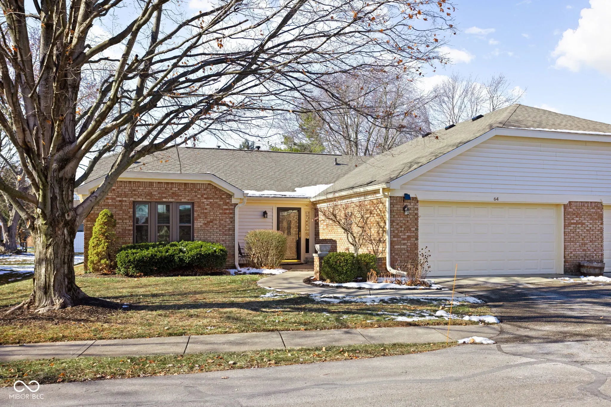 Photo of 64 Dominion Drive Zionsville, IN 46077