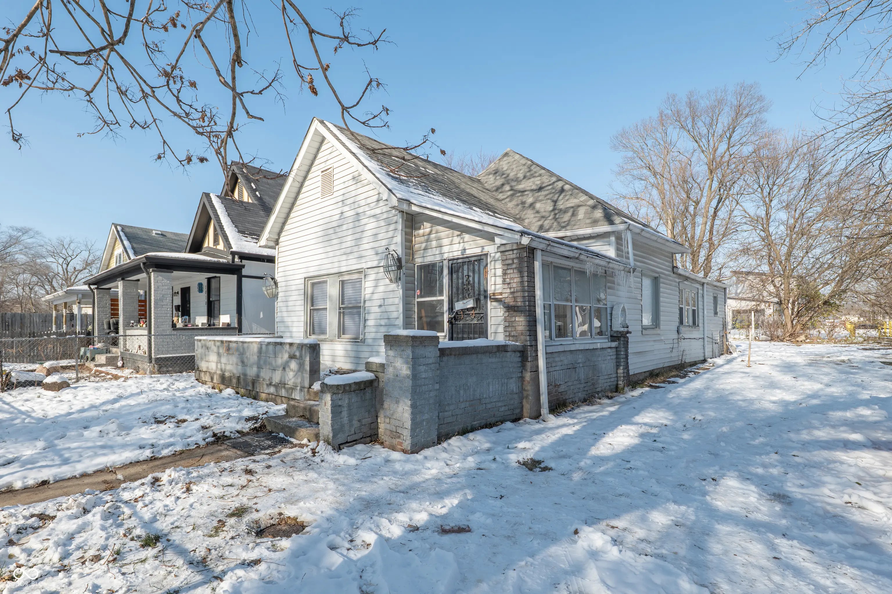 Photo of 1006 Edgemont Avenue Indianapolis, IN 46208