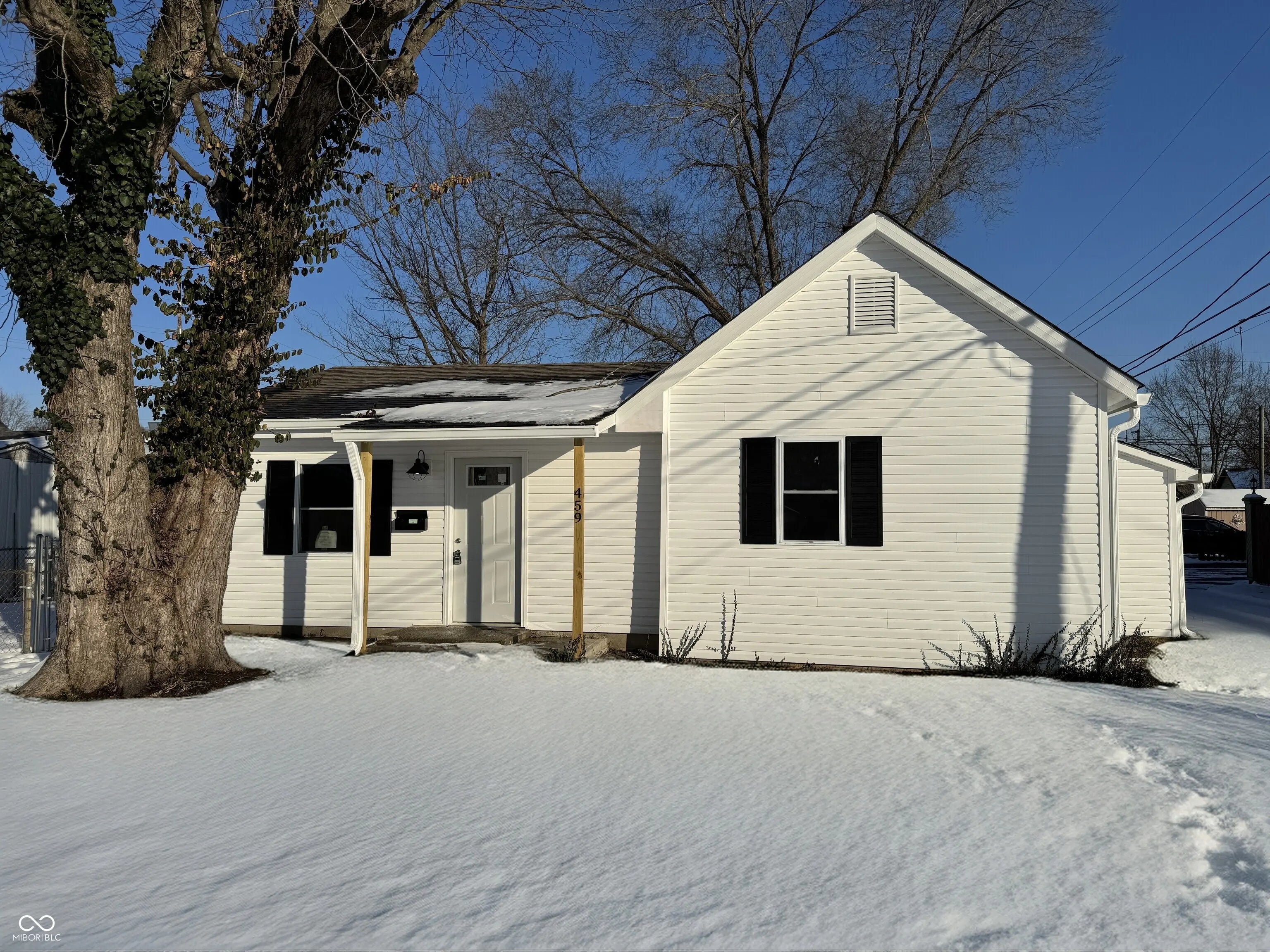 459 N Elliott Avenue, Martinsville