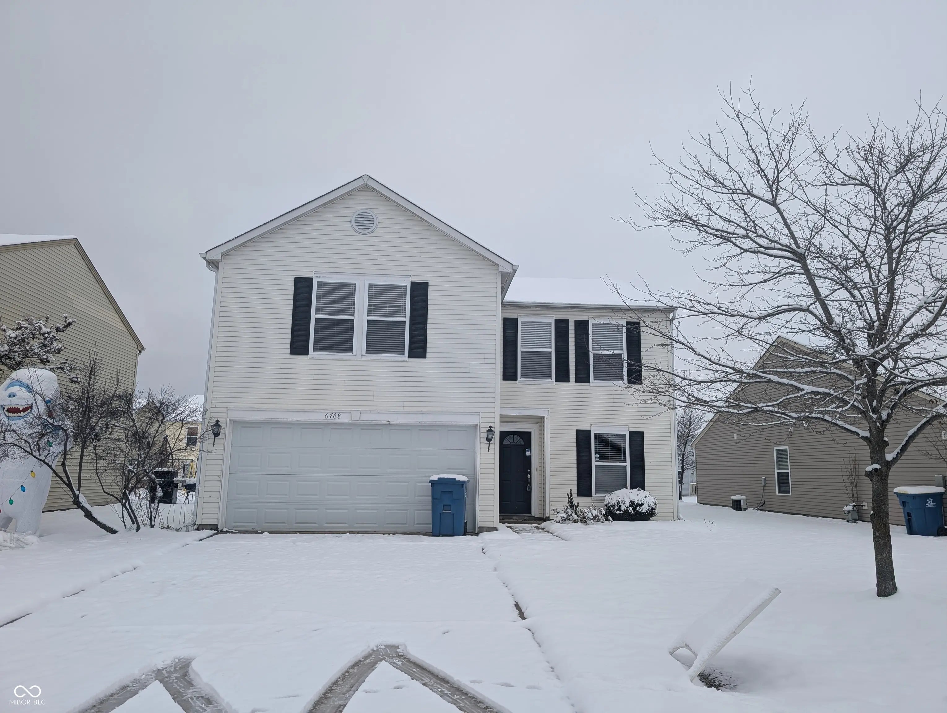 6768 W Philadelphia Drive, McCordsville